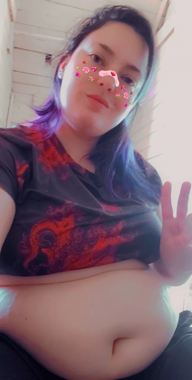 Feeling cute in a crop top today! 😘🔥🥵 posted by curvymonstergirl316