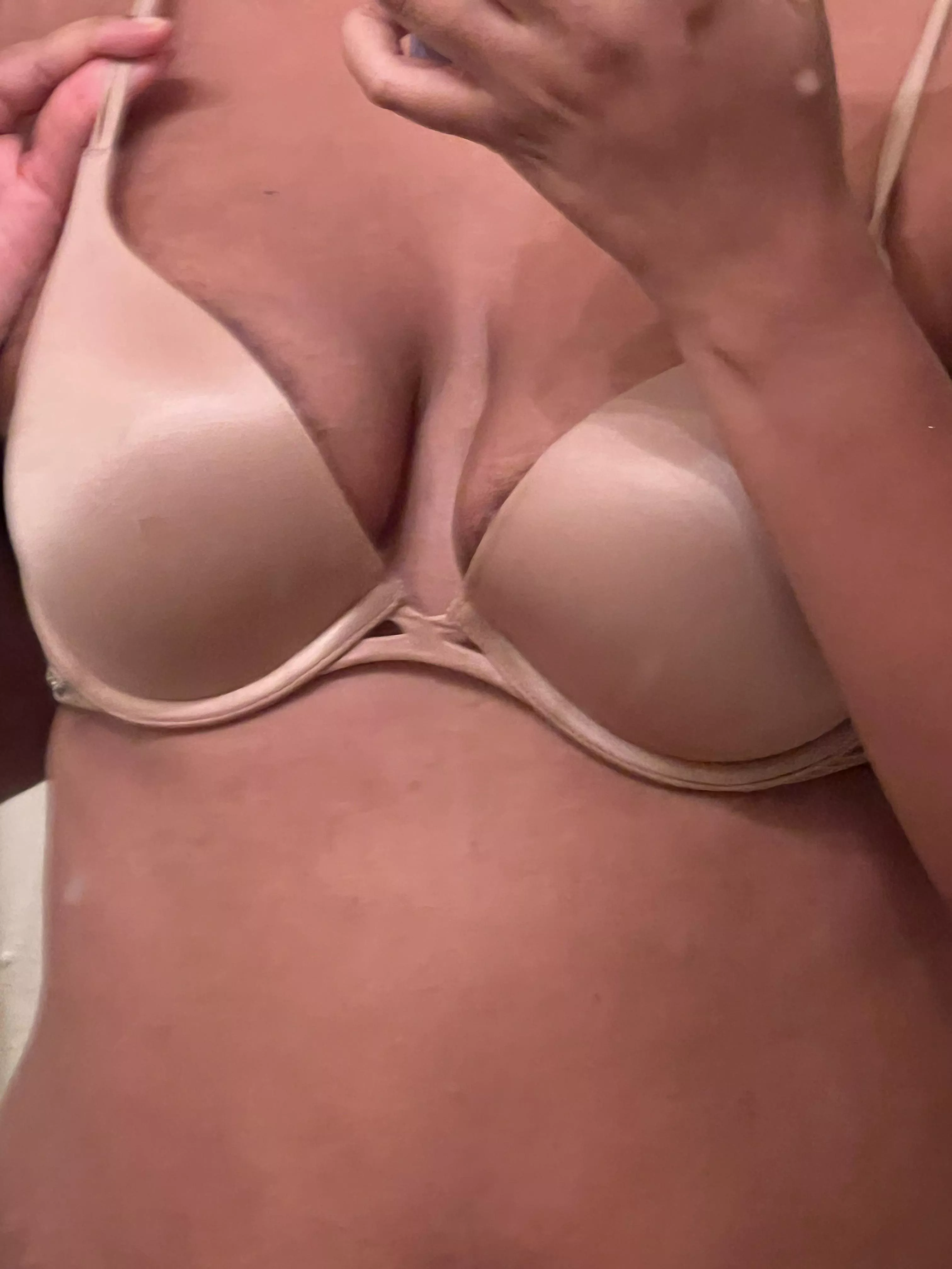 Feeling cute in my tan bra ðŸ¤Ž thought Iâ€™d share posted by pinkmommybeauty