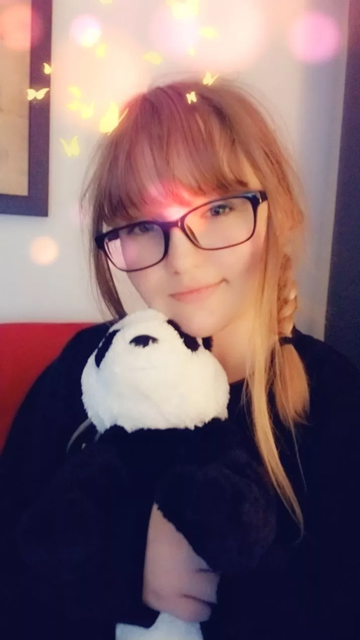 Feeling cute with mr panda!☺️ posted by zneonack