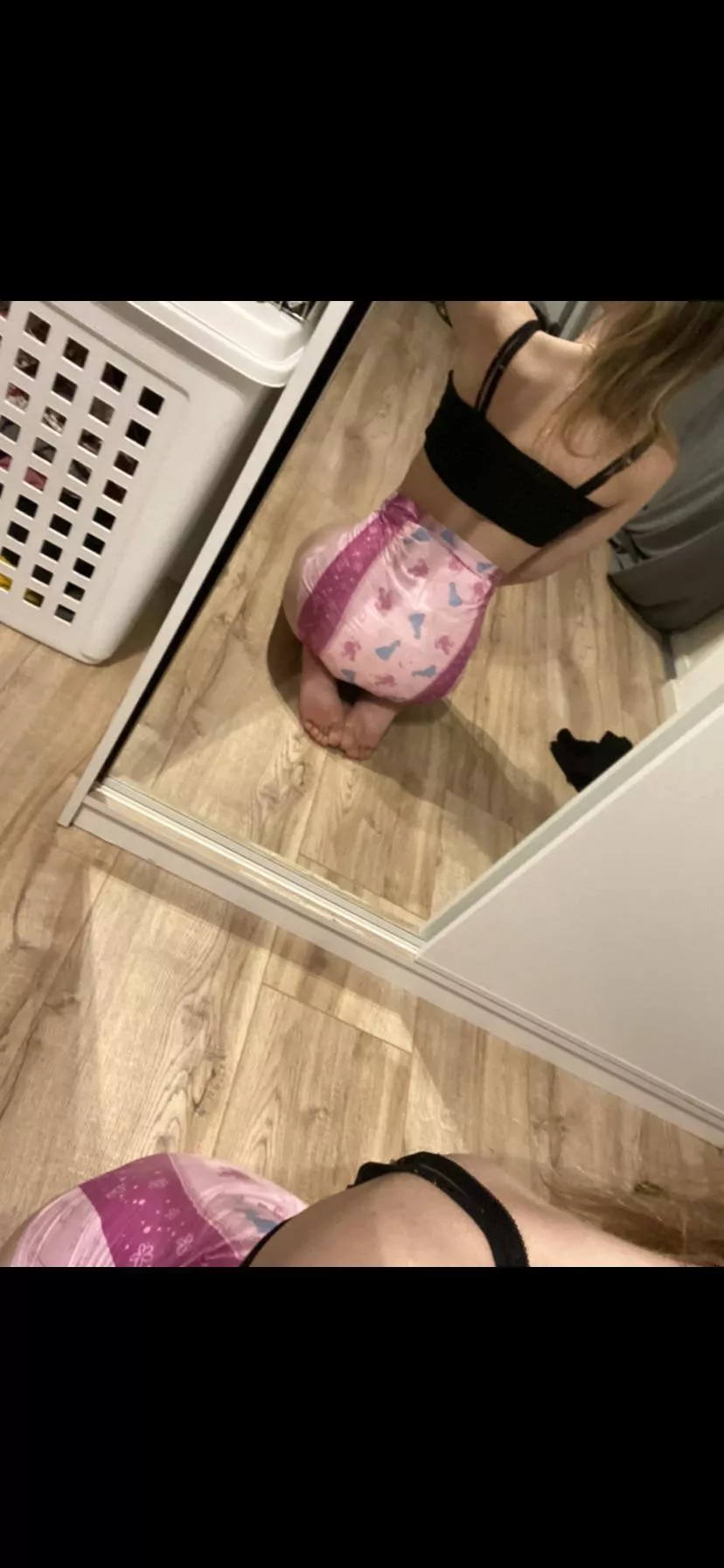 Feeling like a good girl in my princess diaper🌈🤍 posted by suus1197