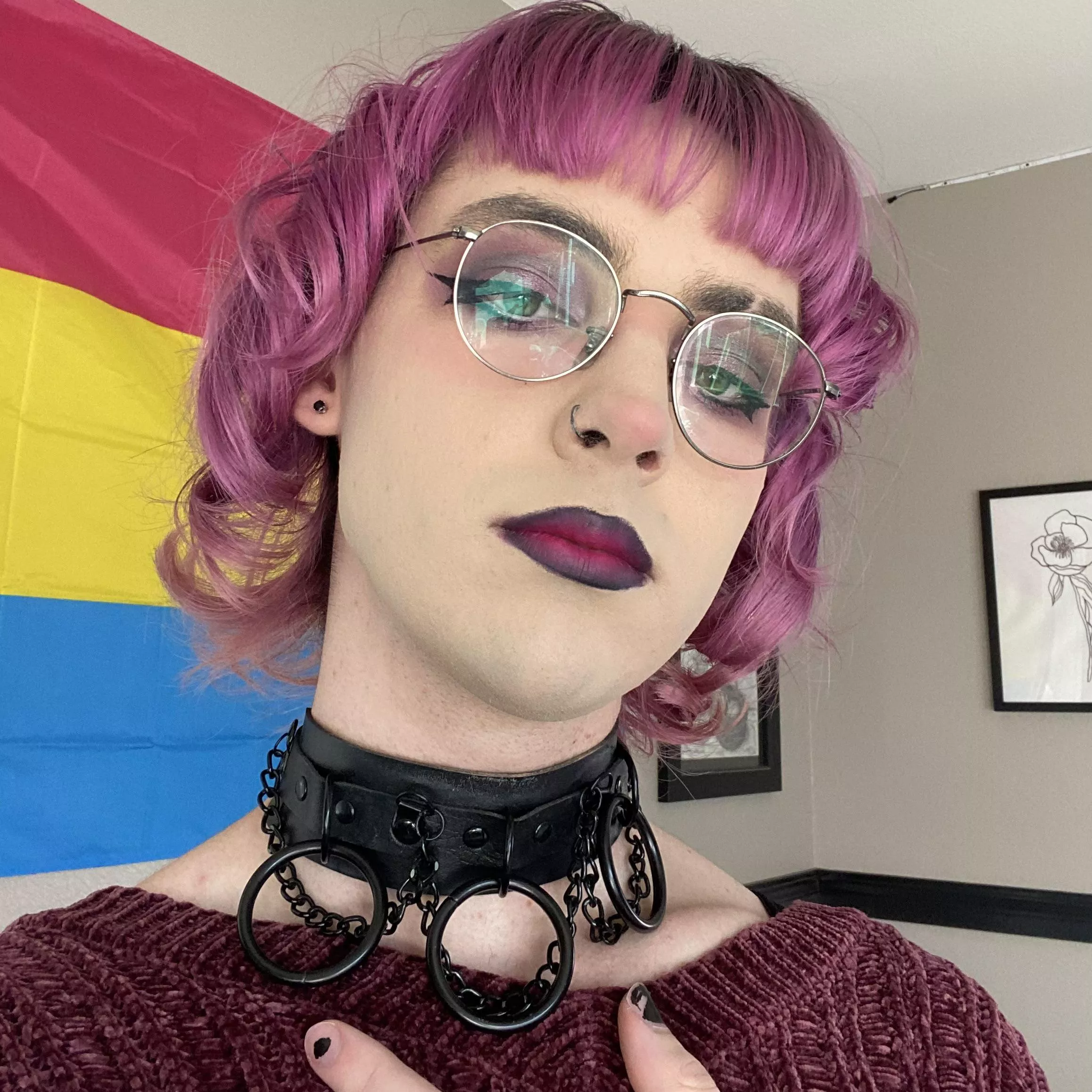 Feeling like a pretty enby in this one 🥰 posted by PanFemboy