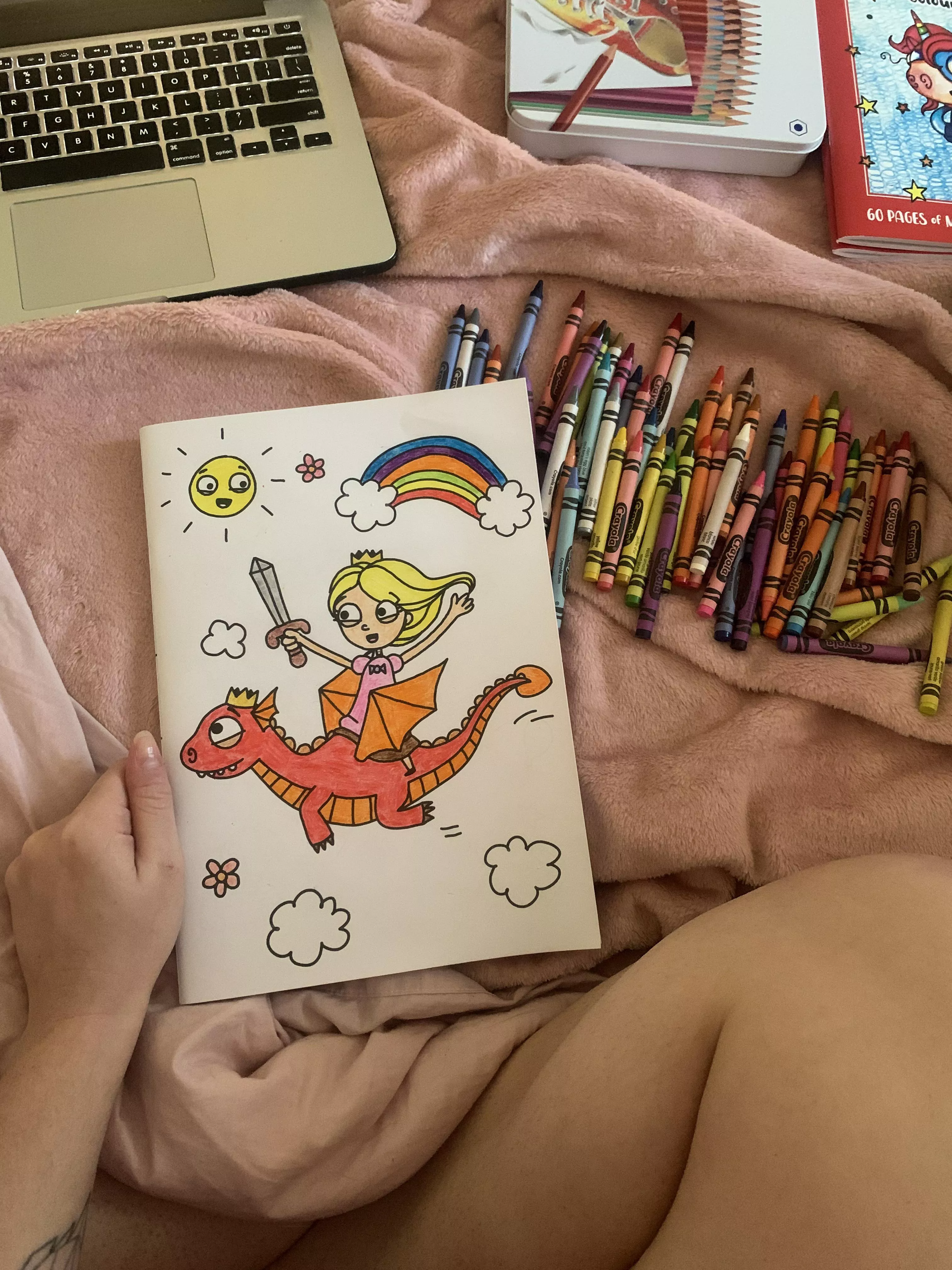 Feeling sad but colouring in makes me feel more relaxed 🥰 posted by isobellie7