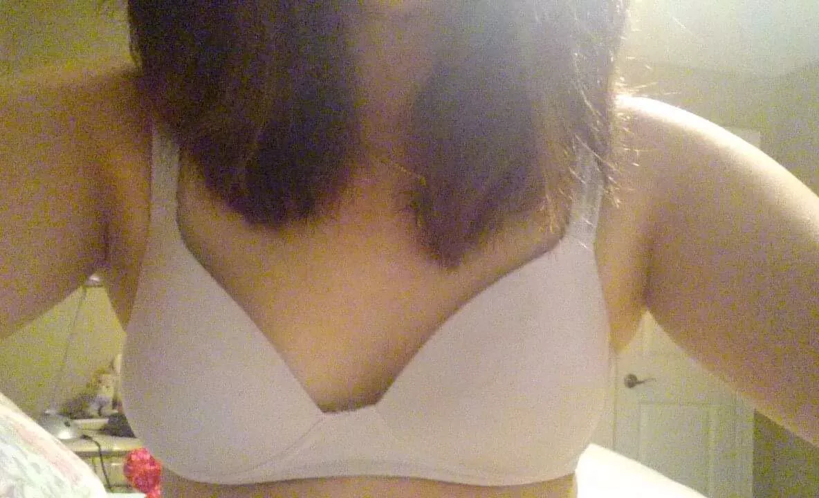 Feeling shy so convince me to take it off!! F (24) posted by Chilli_Vanilla_Face