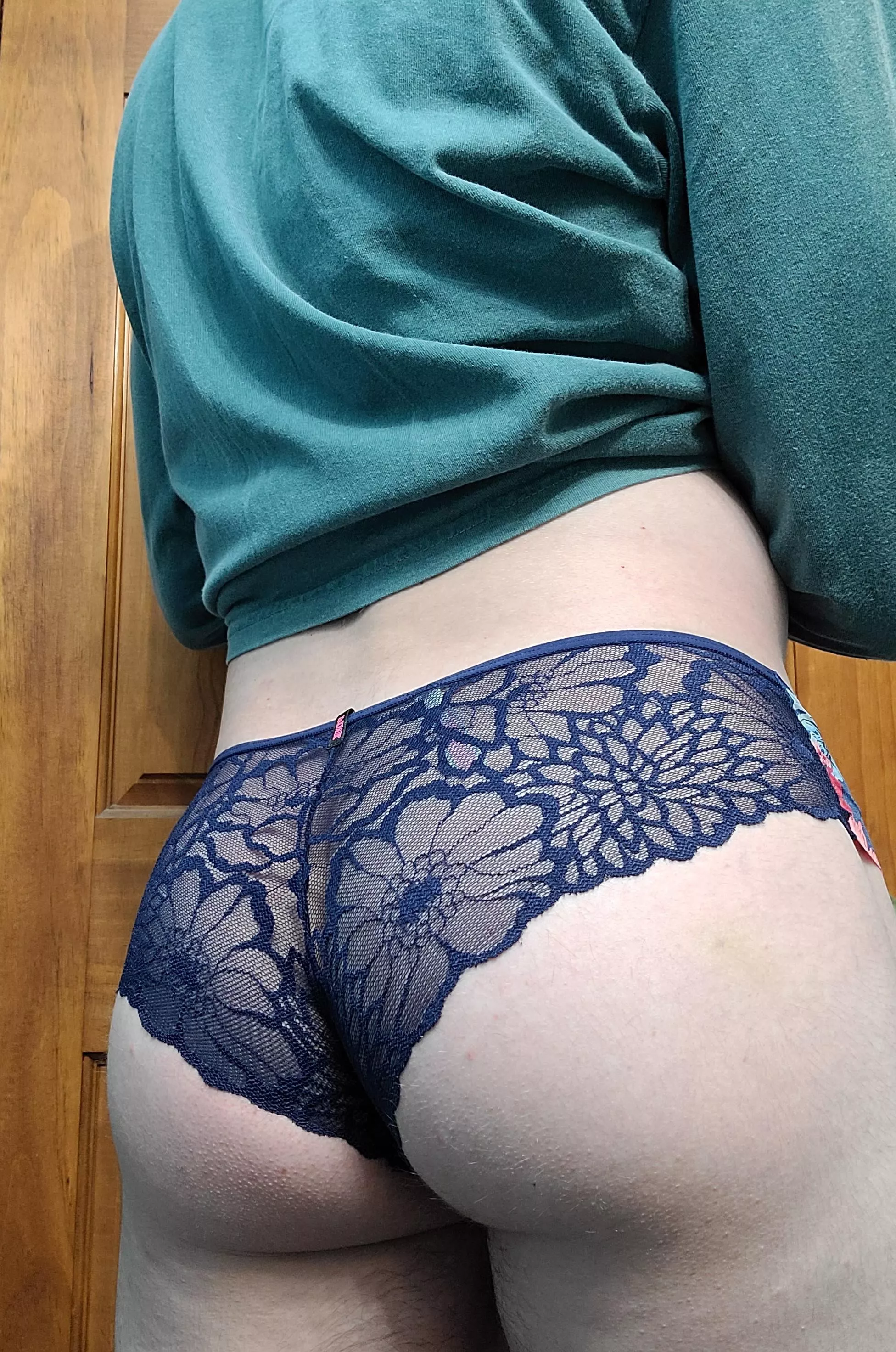 feels good to be back in panties posted by sissyslutboy1