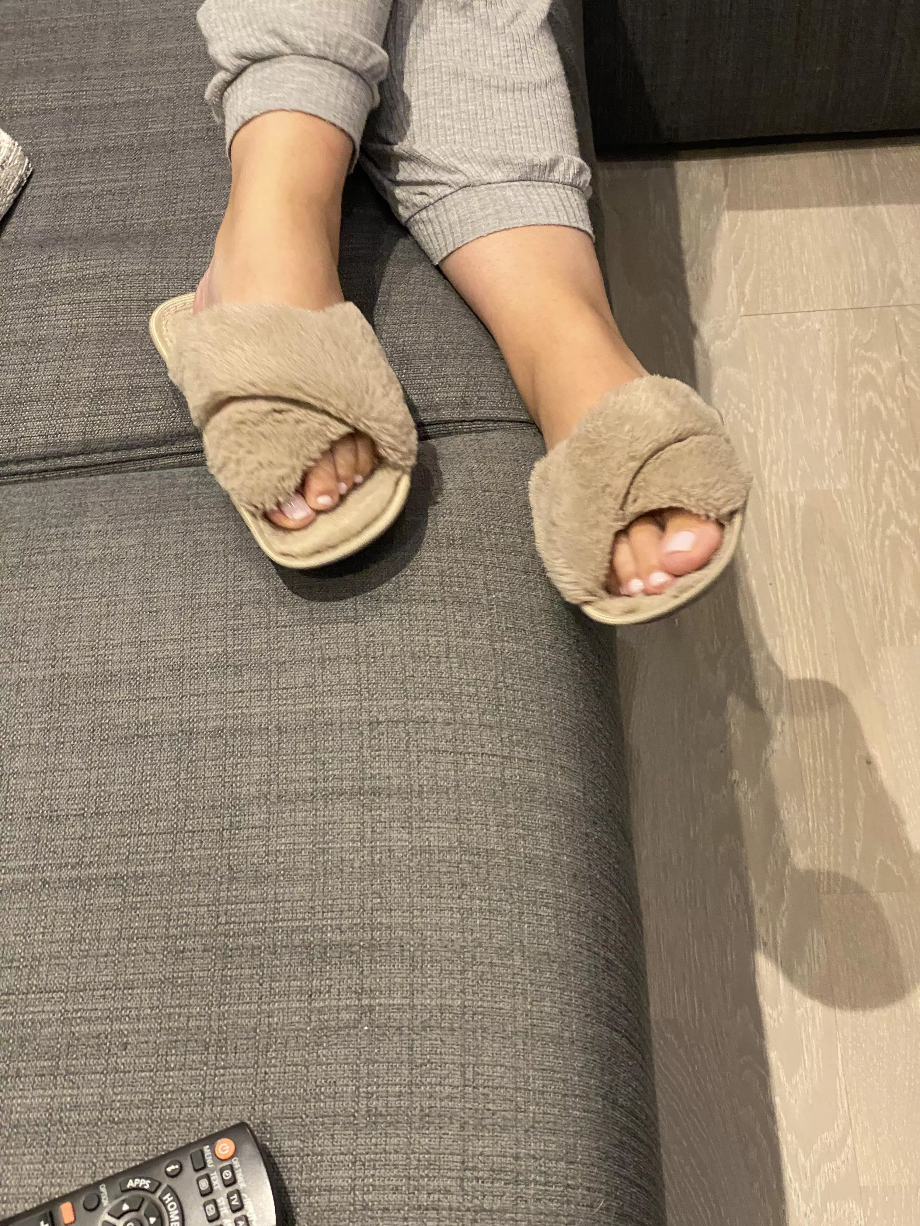 Feet posted by Lucky_Lion1045