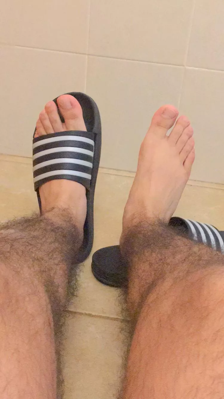 feet posted by Actual_Budget5525