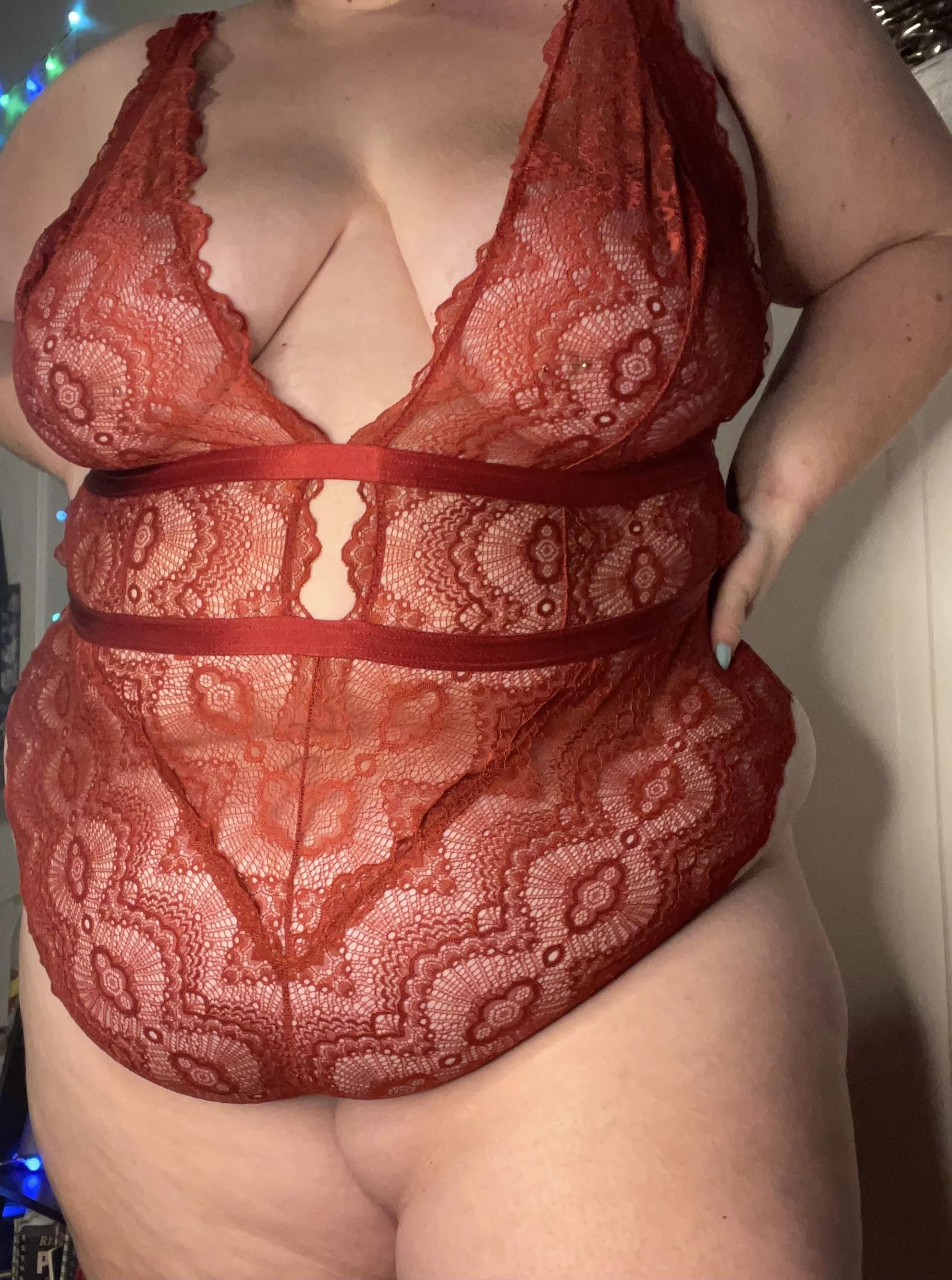 Felt like wearing red tonight ðŸ”¥ðŸ”¥ posted by Scarlet-lane