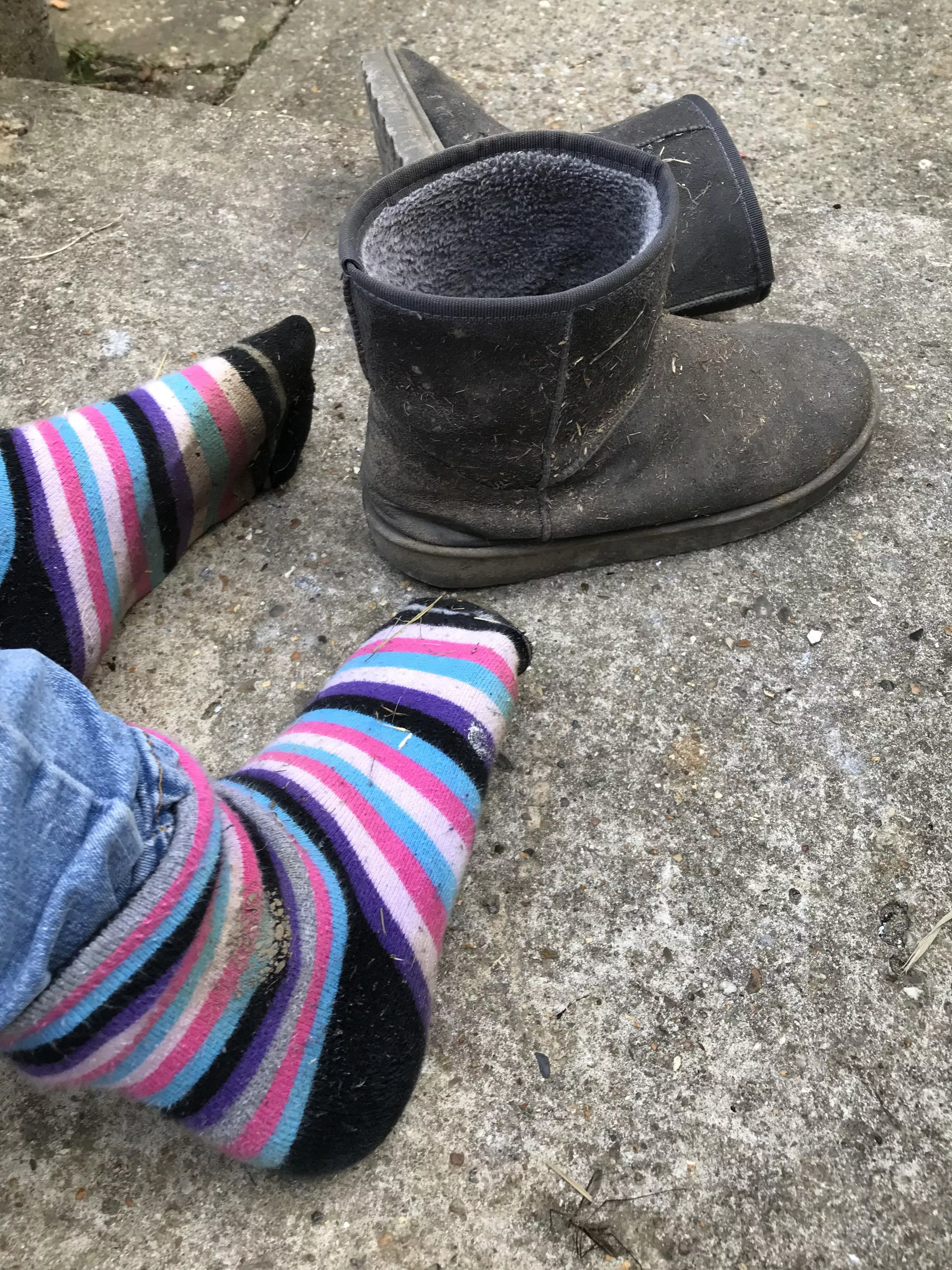 [Female] After a long day up the stables these sexy things are resting who likes ;) posted by Xxcatthyx