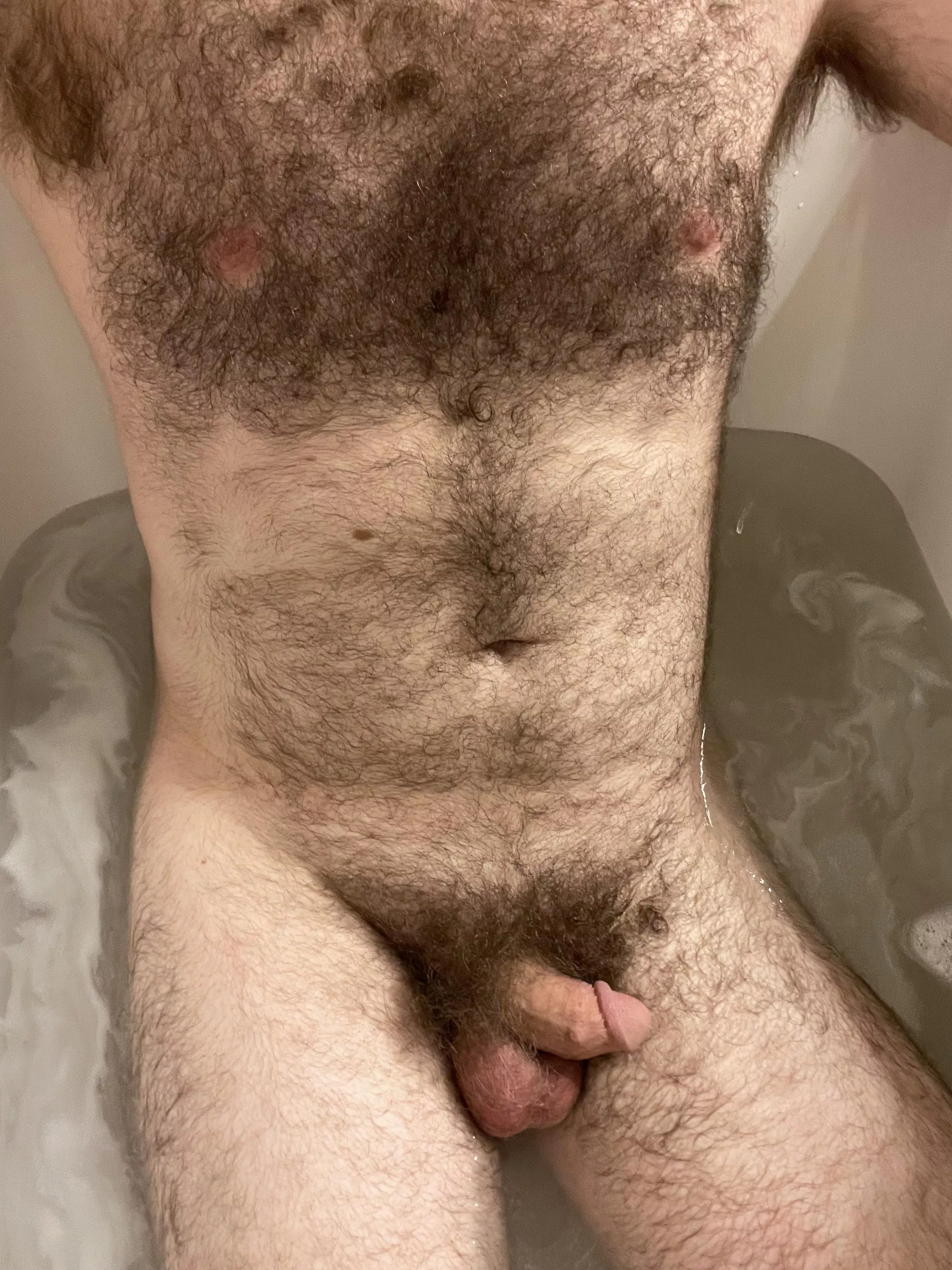 Filling up the tub posted by gay-throwaway-