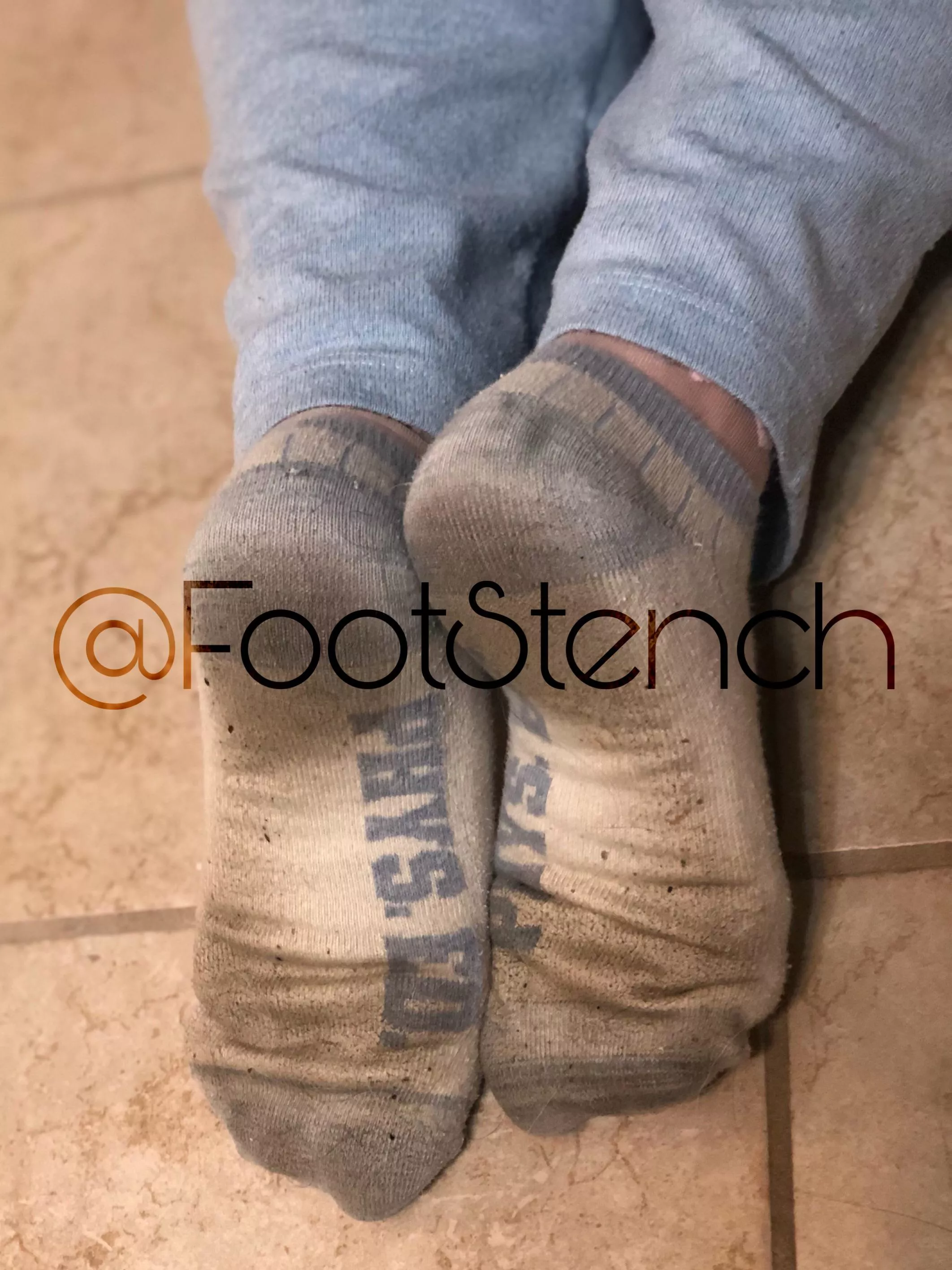 Filthy 🥵 posted by FootStenchQueenie