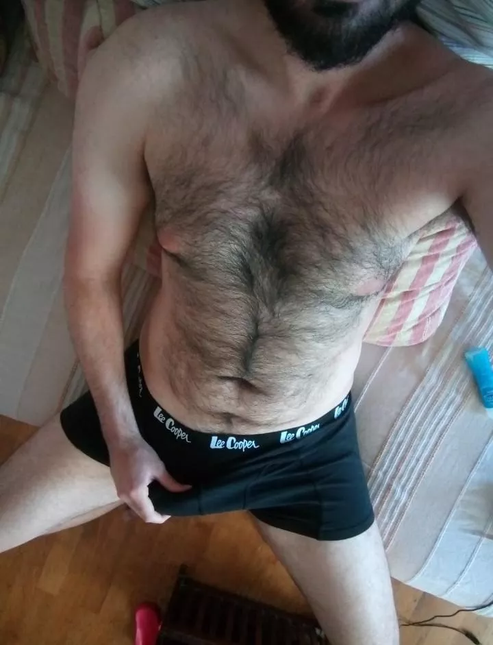 Finally home after a long and hard day at work...Anyone wanna join? :) posted by HairyNerd96