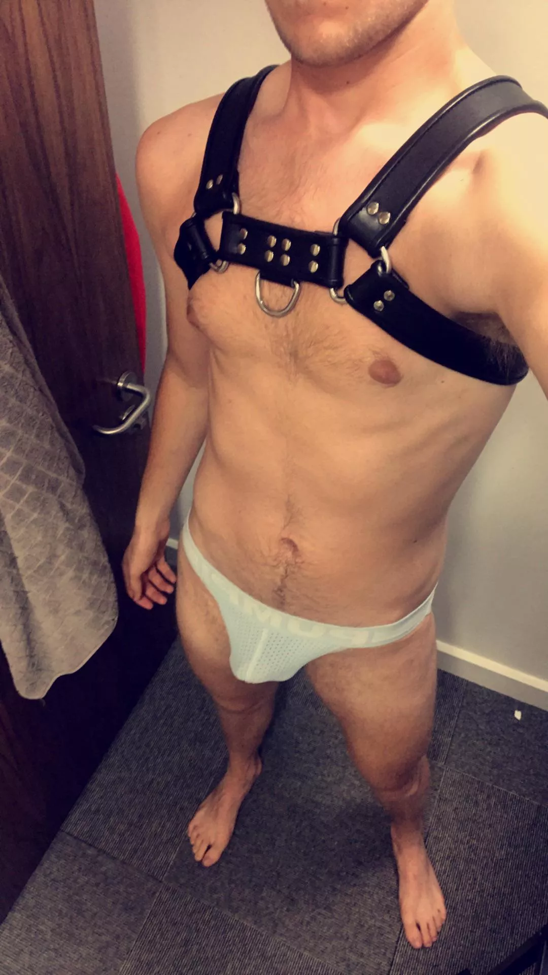 Finally starting to explore my kinkier side posted by Donnydarko97