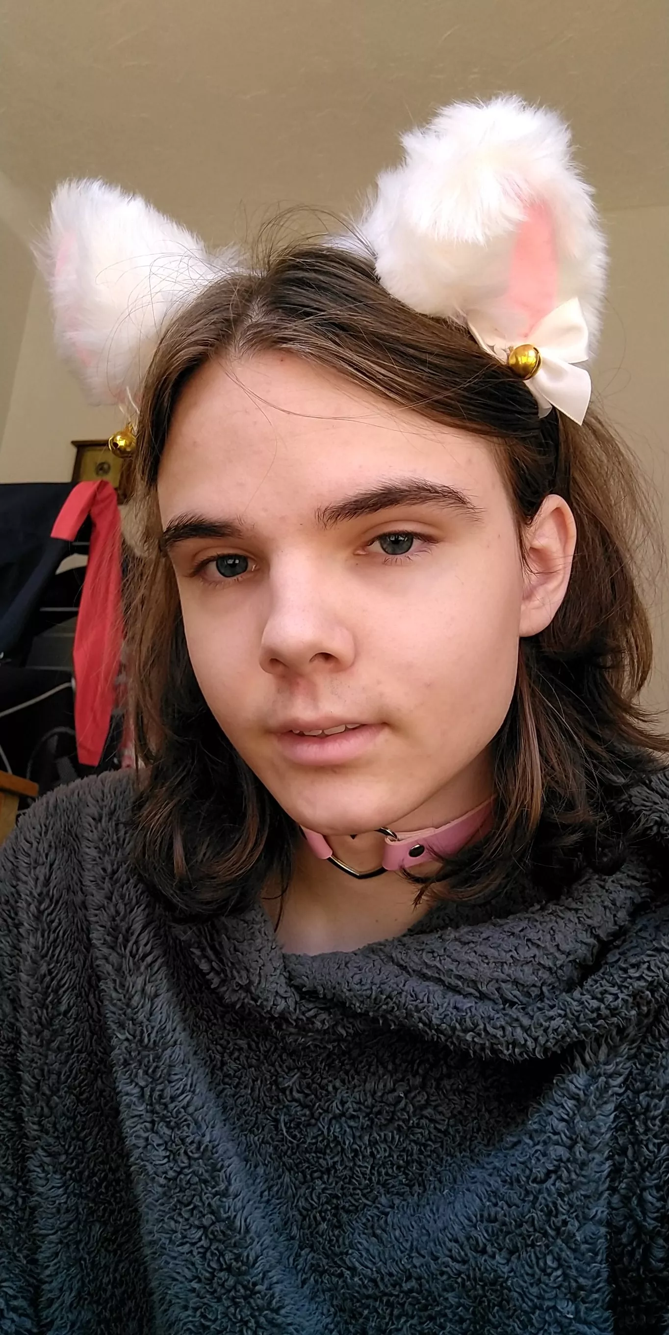 First ever post, I'm super nervous so be nice please. This is just the start of my femboy awakening. posted by unironic_catboy