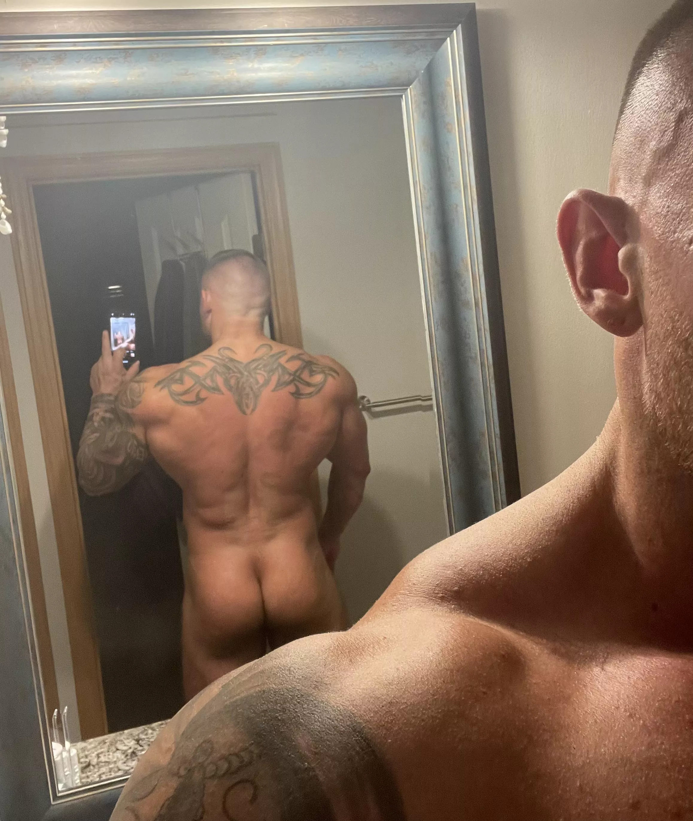 First post here, let’s start with the backside 😏 posted by ClydeXXXL