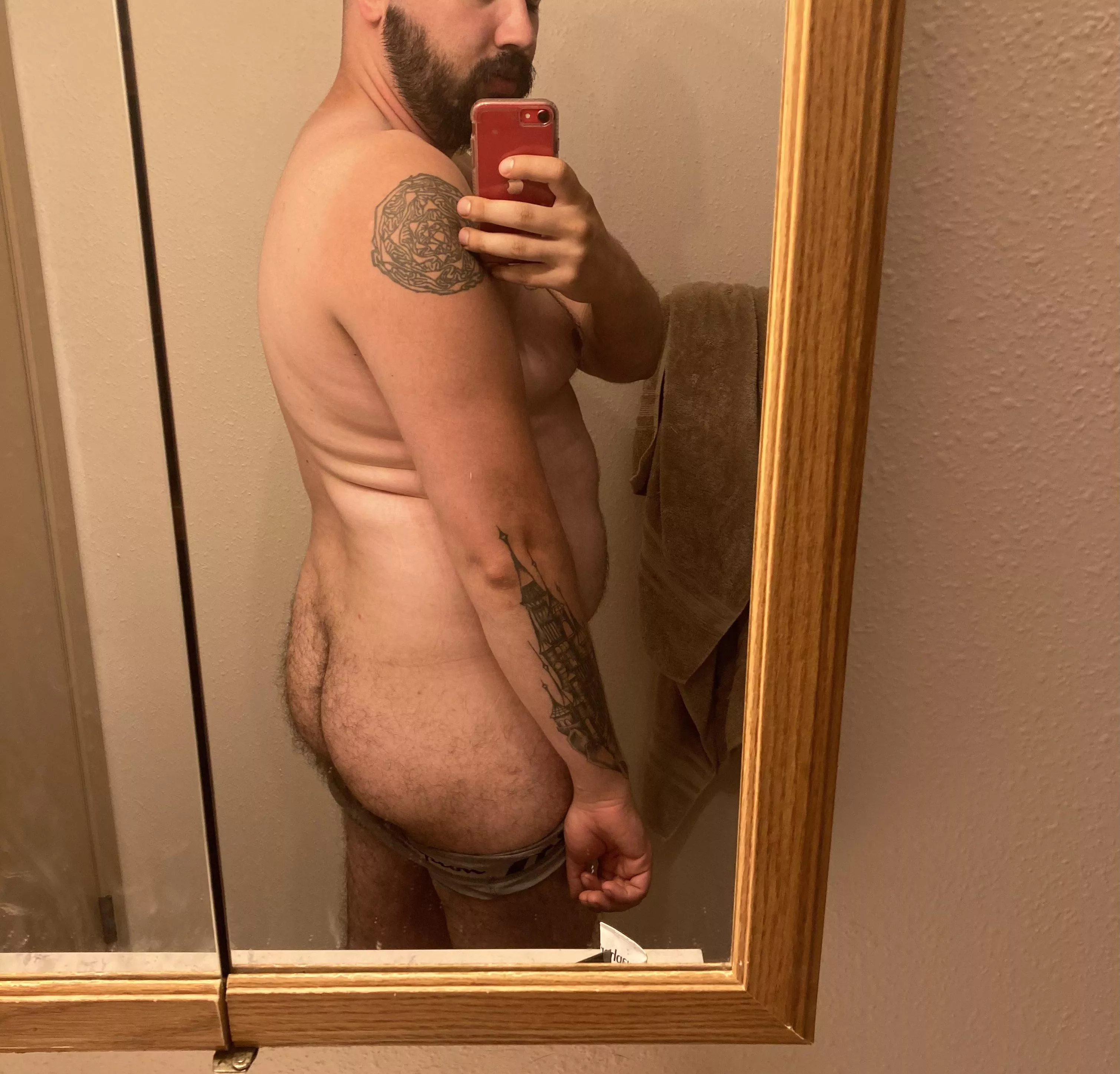 First time posting a cheeky nude to the internet. Howâ€™d I do? posted by snuckss