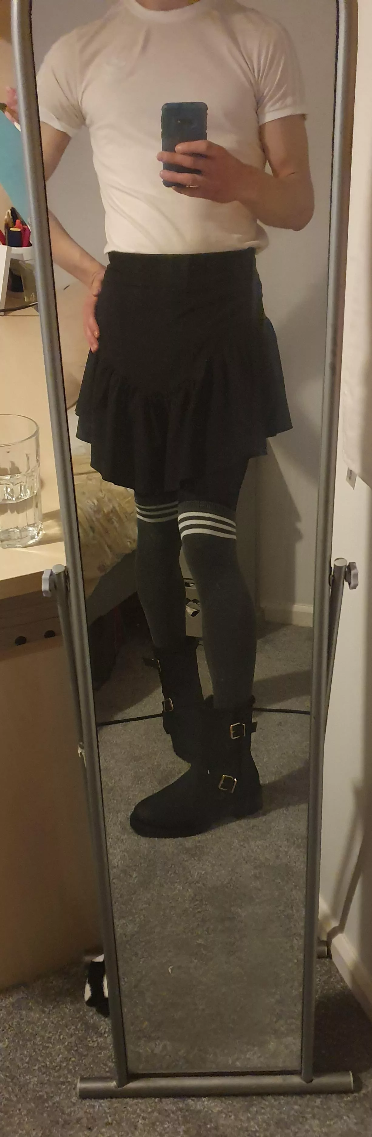 first time posting here. do I look good? posted by Astrid_Affect