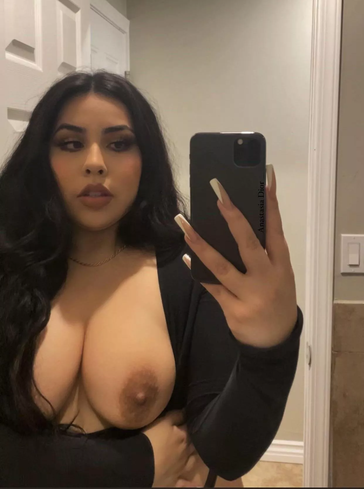 First time showing my boobs, be nice!! posted by anastasiadior