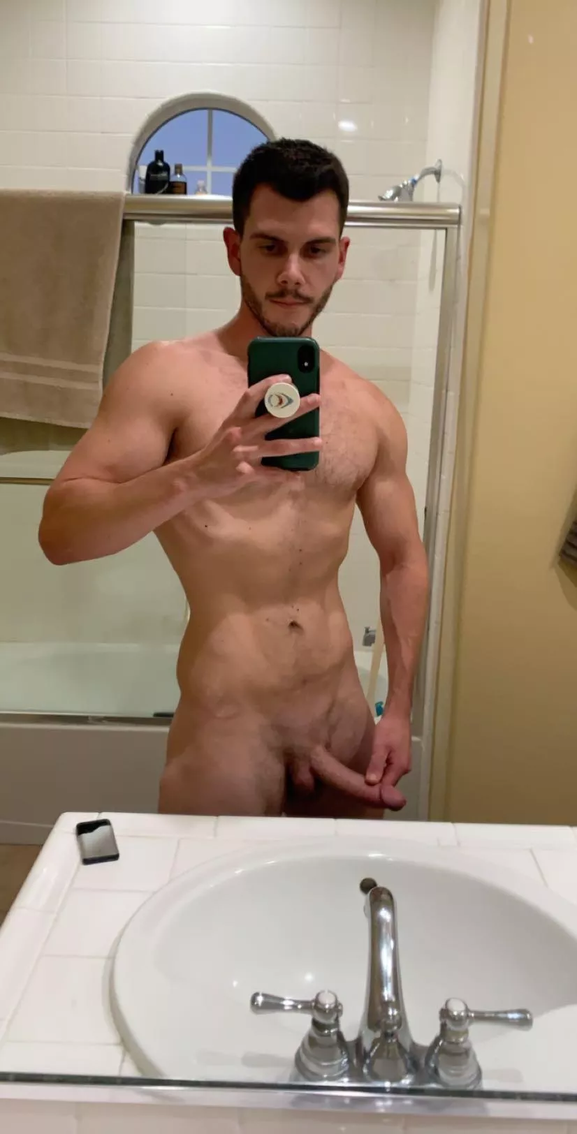 First timer here [M] and pretty nervous 😅 posted by brainblast87