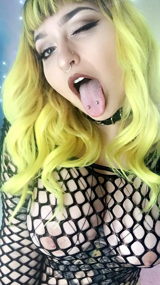 Fishnet bimbo tist they're finally dropping, I love my G cups! Getting lips this month  posted by urgedetermined