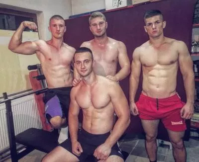 “Fit Scally lads” … posted by neilfromsydney2003