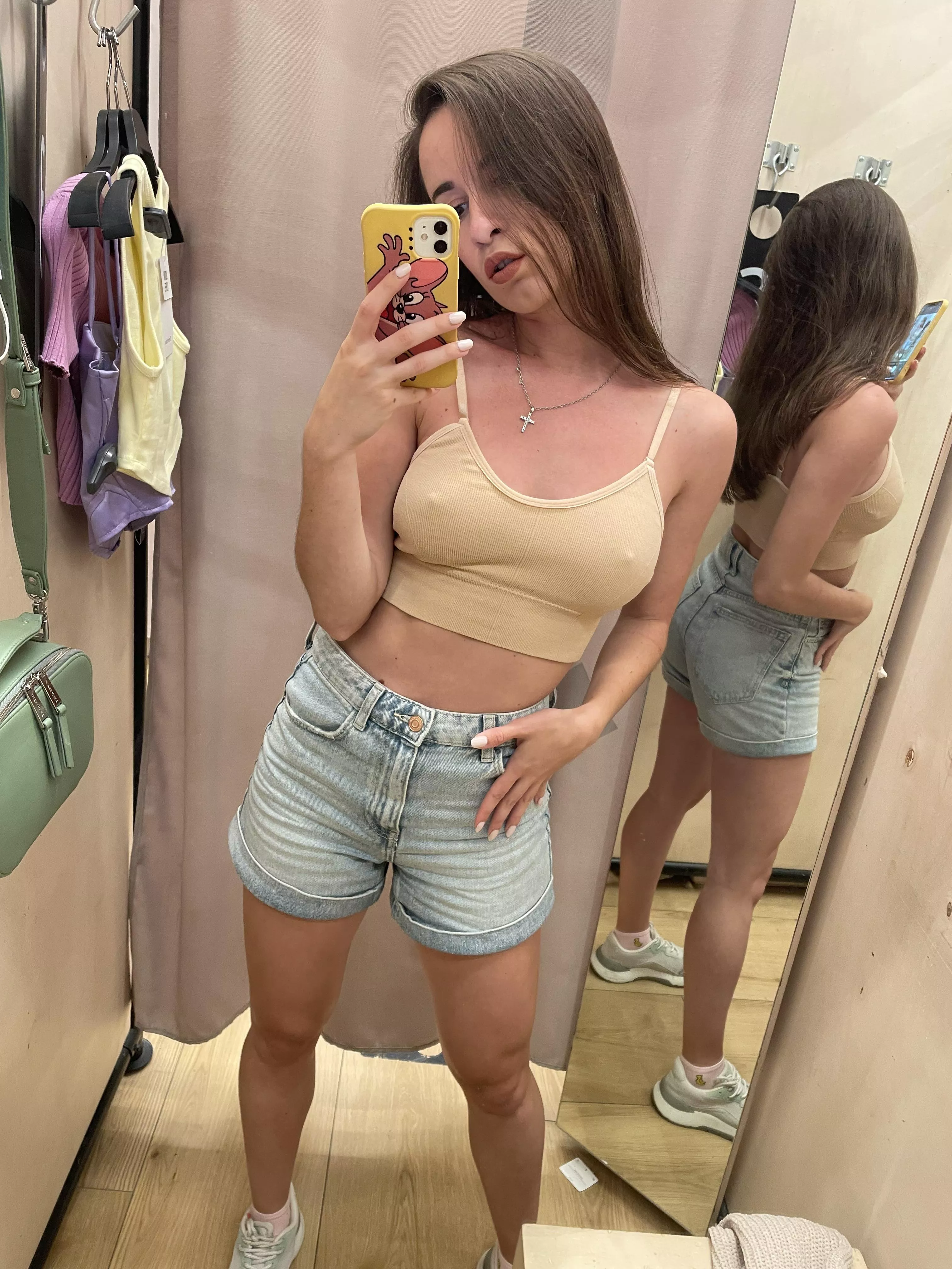 Fitting room posted by Julianna_47