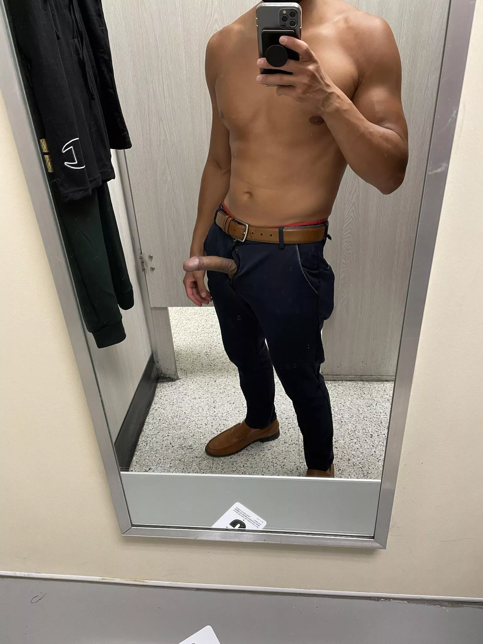 Fitting room nudes after work posted by Andres_Perez_OF