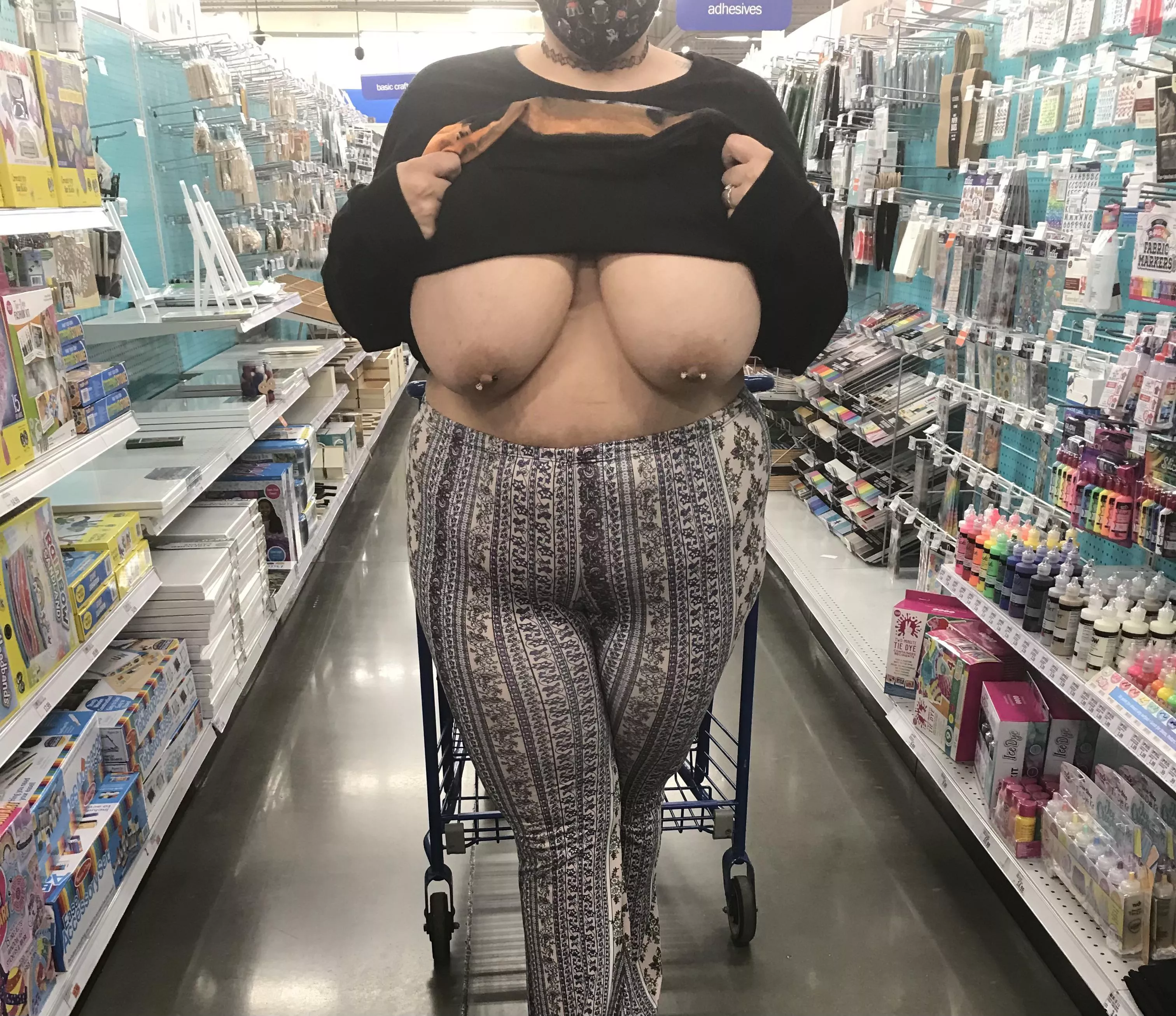 Flashing in the store.. I know a few employees saw 🤷‍♀️ posted by BigTitsBigFeet