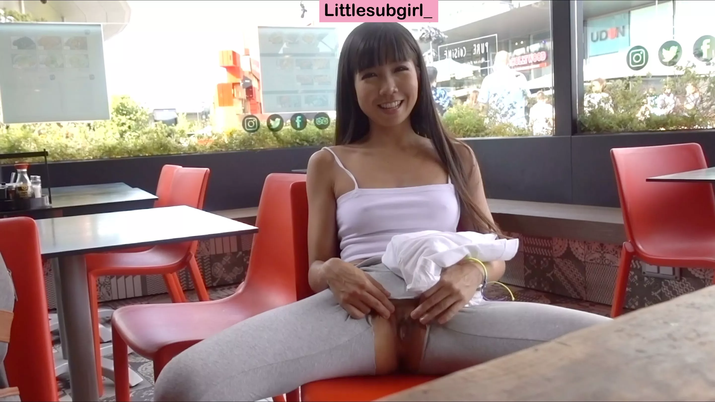 Flashing my pussy in restaurant [OC] posted by littlesubgirl_