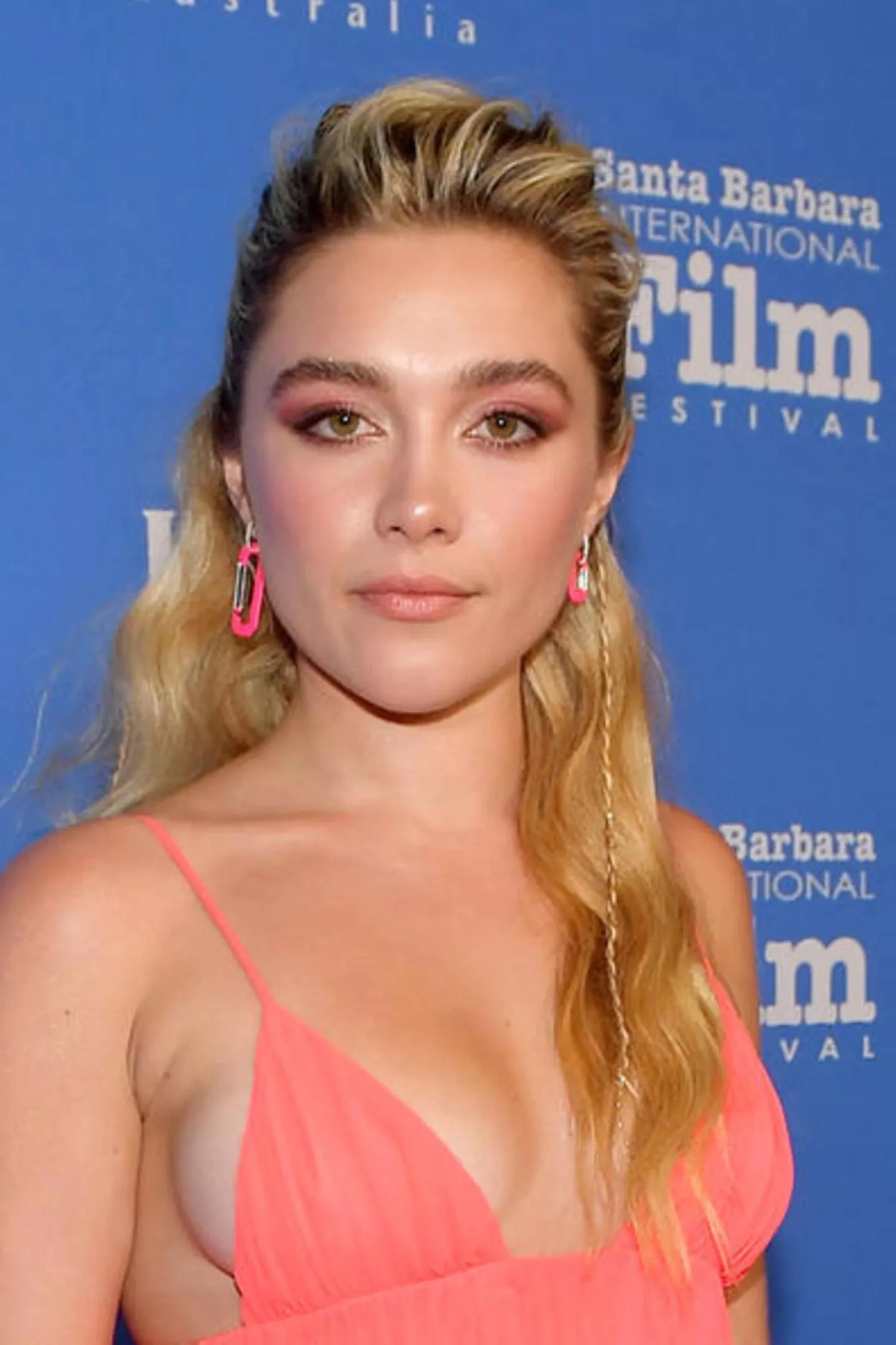 Florence Pugh posted by morkaniso