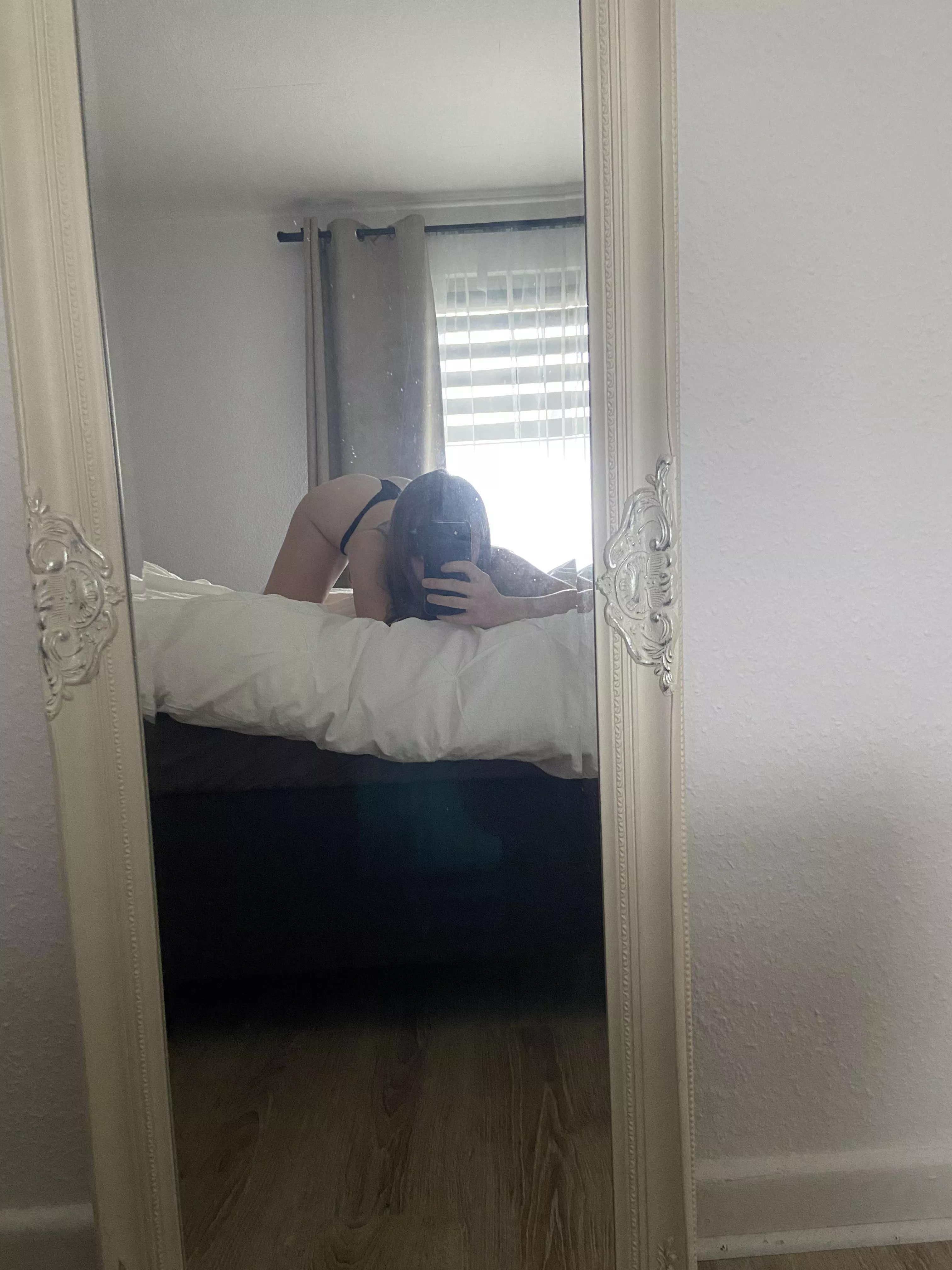 Follow my free onlyfans🔥 amputee, 24 years old, blond, small horny girl 😇 I want to bet that I make your cock hard? 😈 posted by Robogirl22