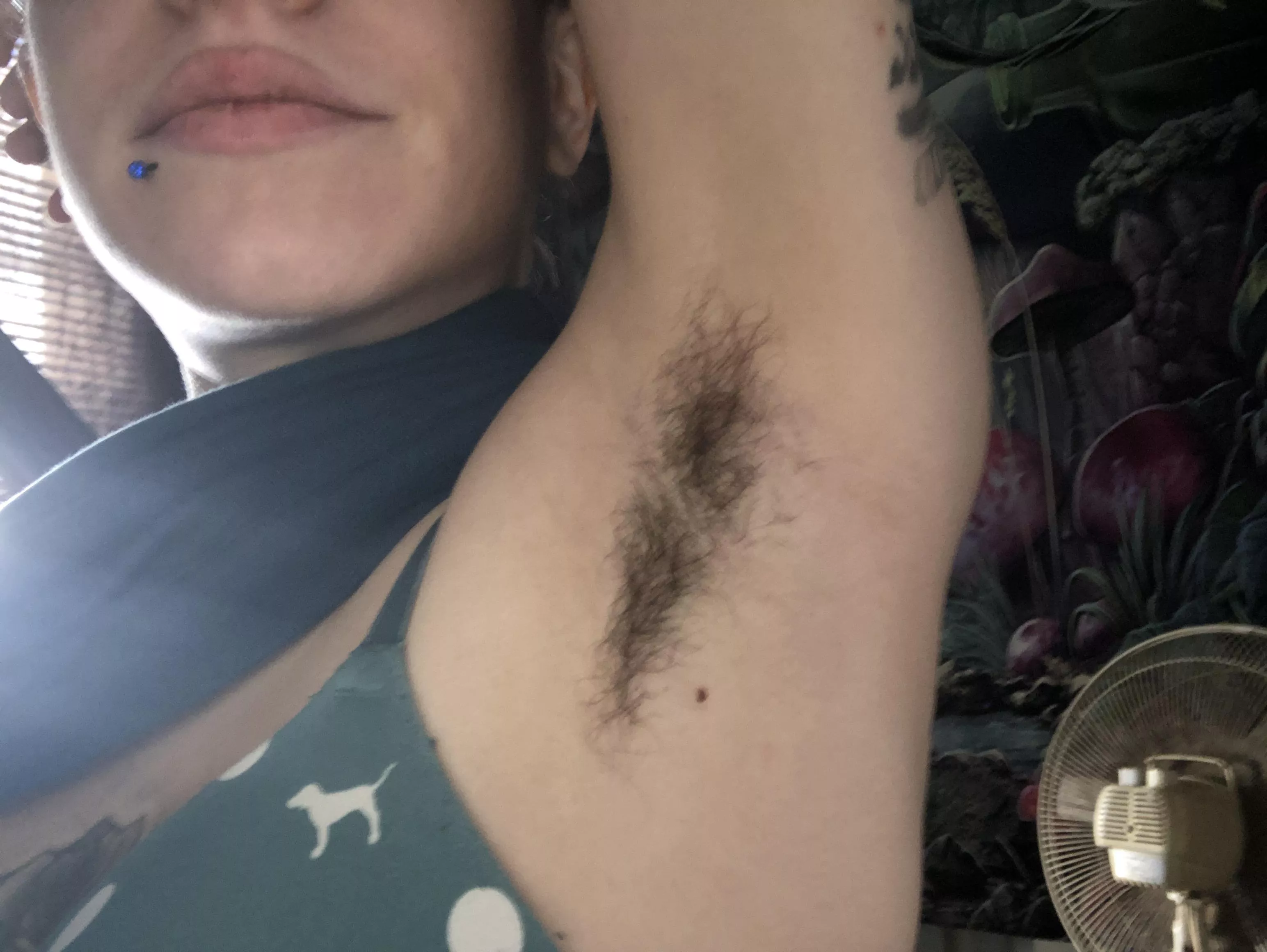 Forgot to show you my updated pits. Getting super hairy. Time to bury your face in for the winter ðŸ˜ˆ posted by GoddessGenevieve