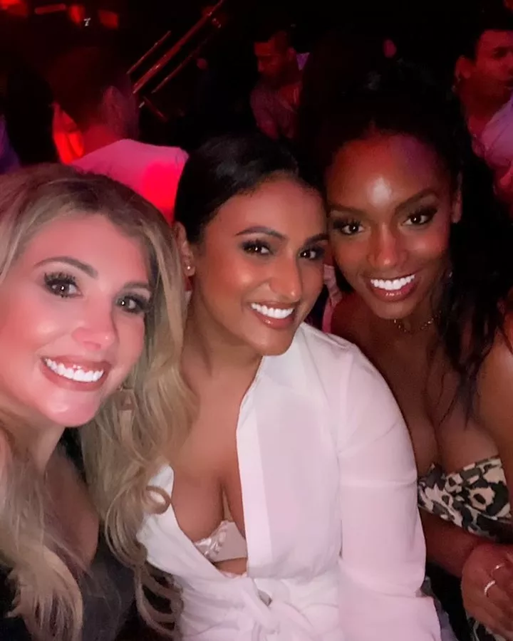 Former Miss America Nina Davuluri showing her cleavage at the club posted by josephson45