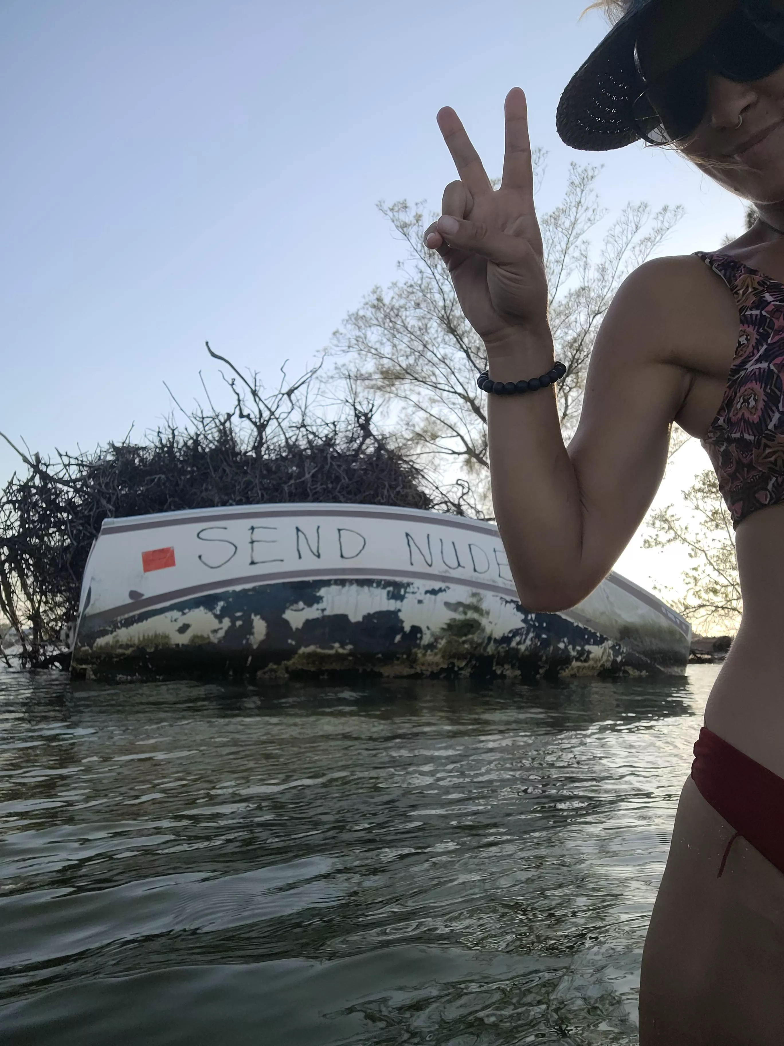 Found today on my paddleboard adventure! Seemed appropriate! (F) (32) posted by misslunablue