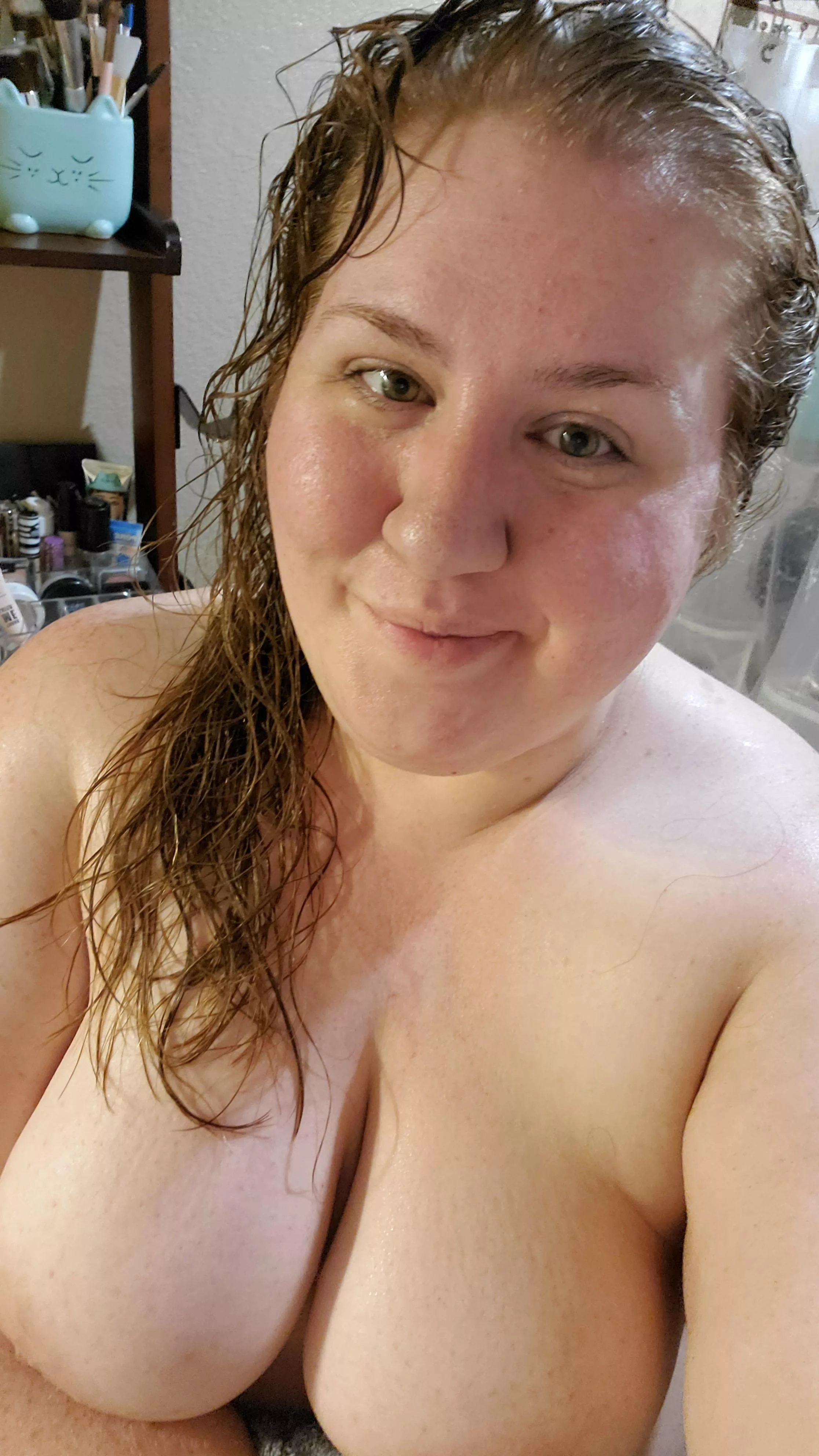 Fresh from the shower posted by gebamami