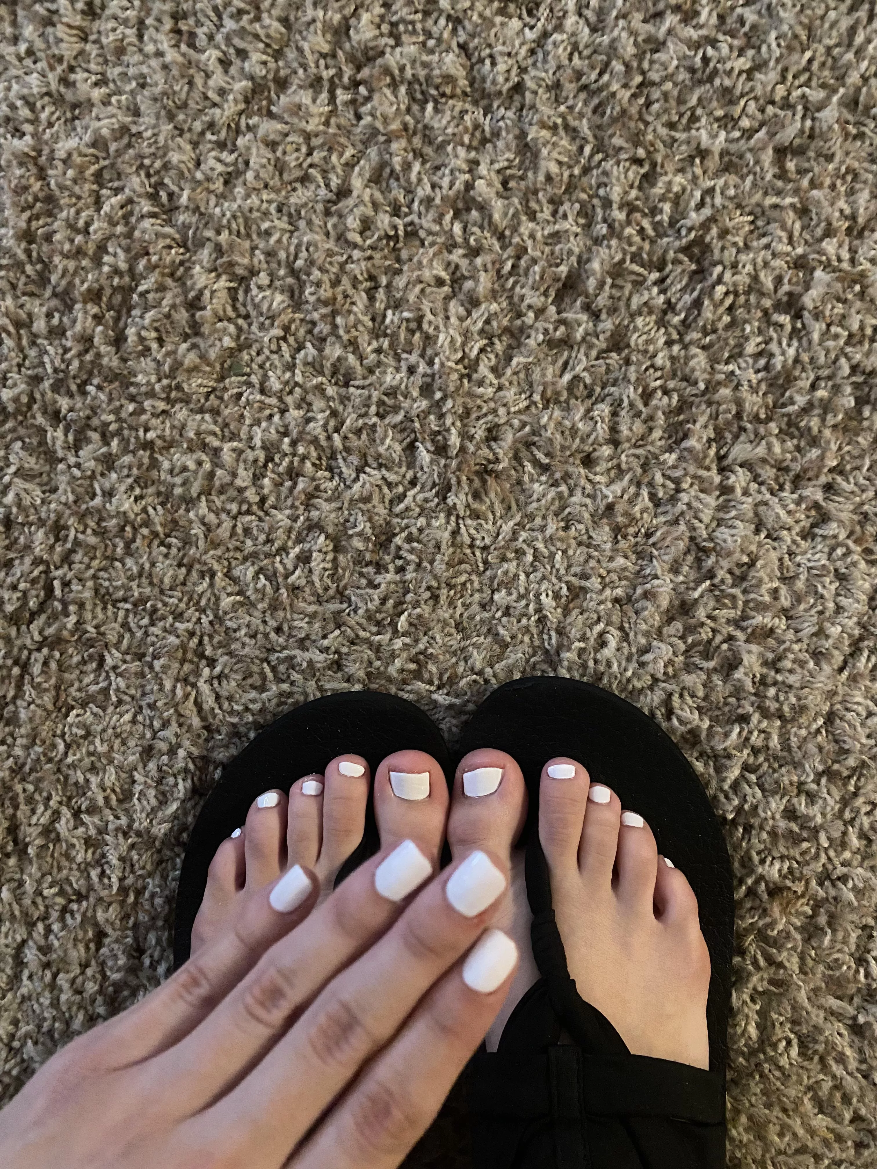 Fresh pedicure! Do you like them ðŸ’—ðŸ’— posted by dabsallday2020