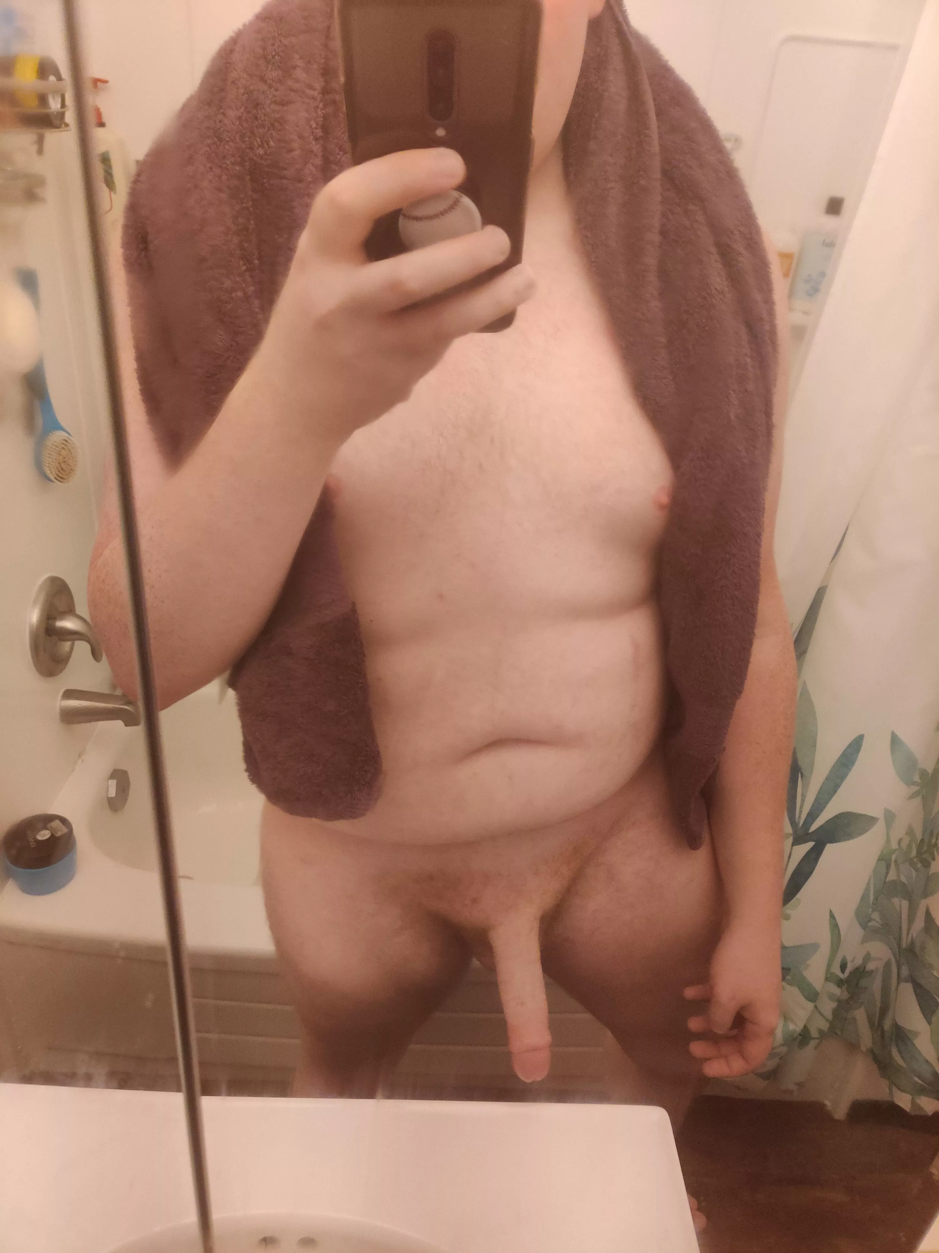 Freshly showered big cock (24m) posted by DankGinger