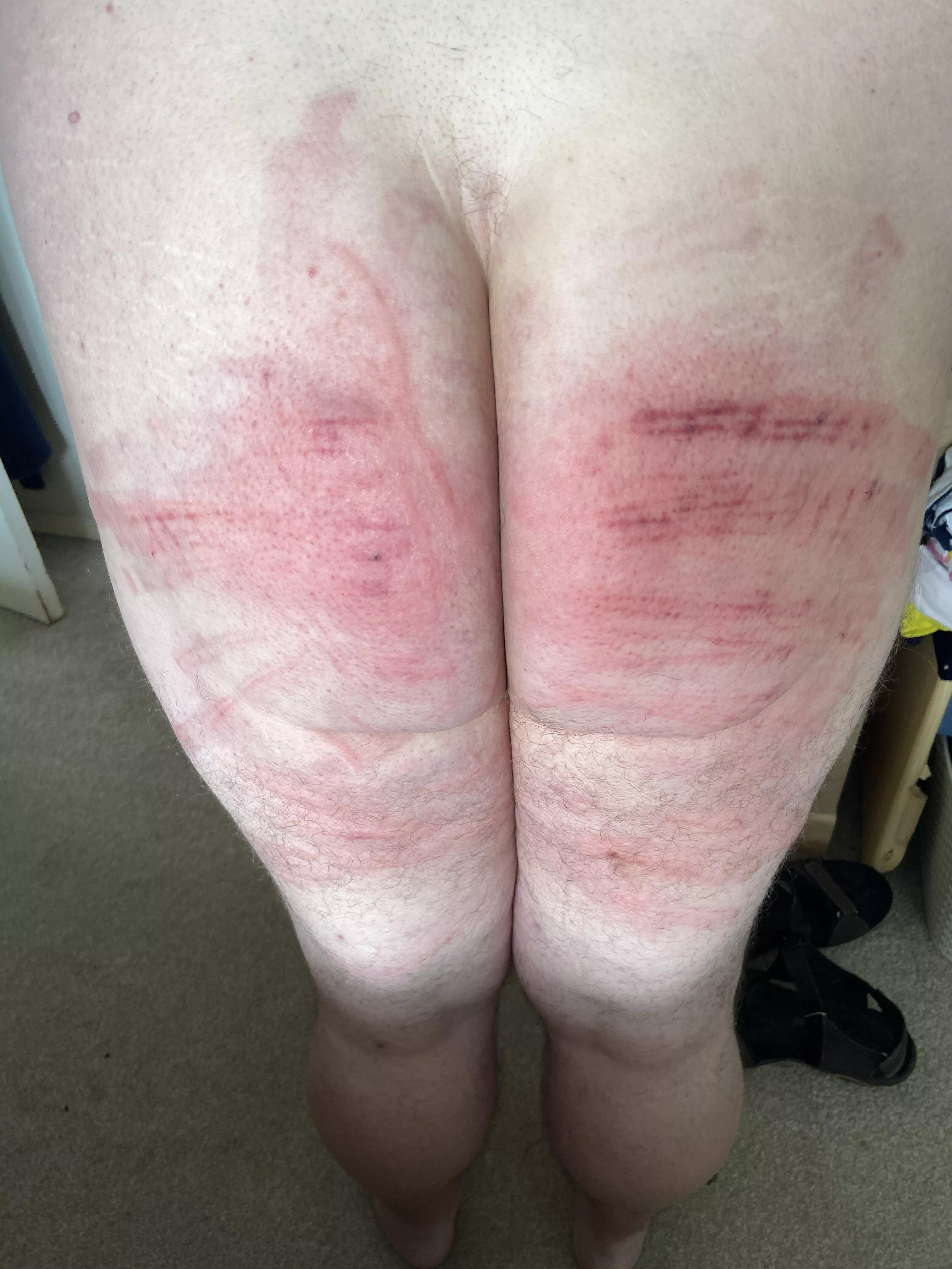 Friday afternoon caning and cropping (44M) posted by JadeElf