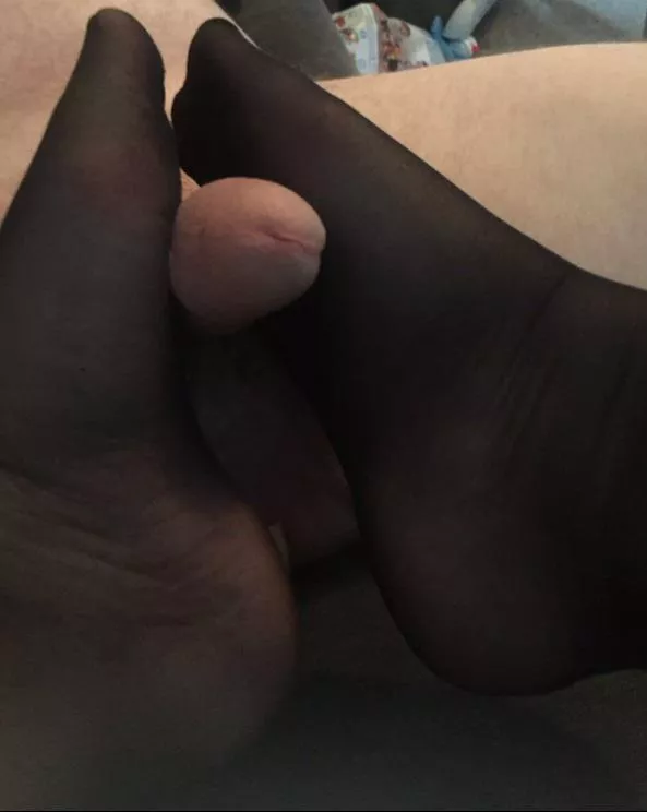 Friday Footjobs posted by stepmumjess