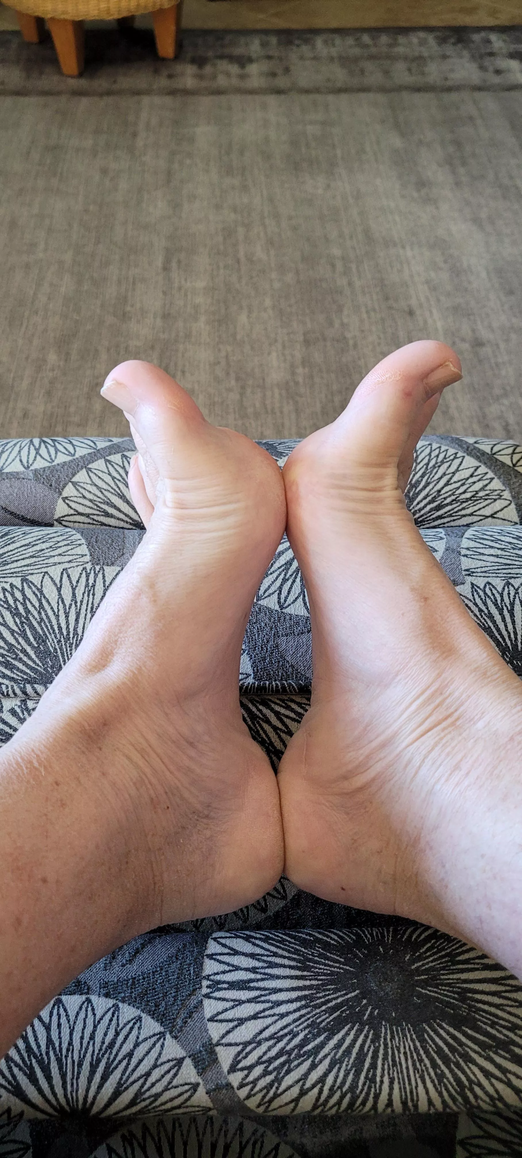 Fuck my feet 😋💦💦💦💦💦 posted by happy-sole