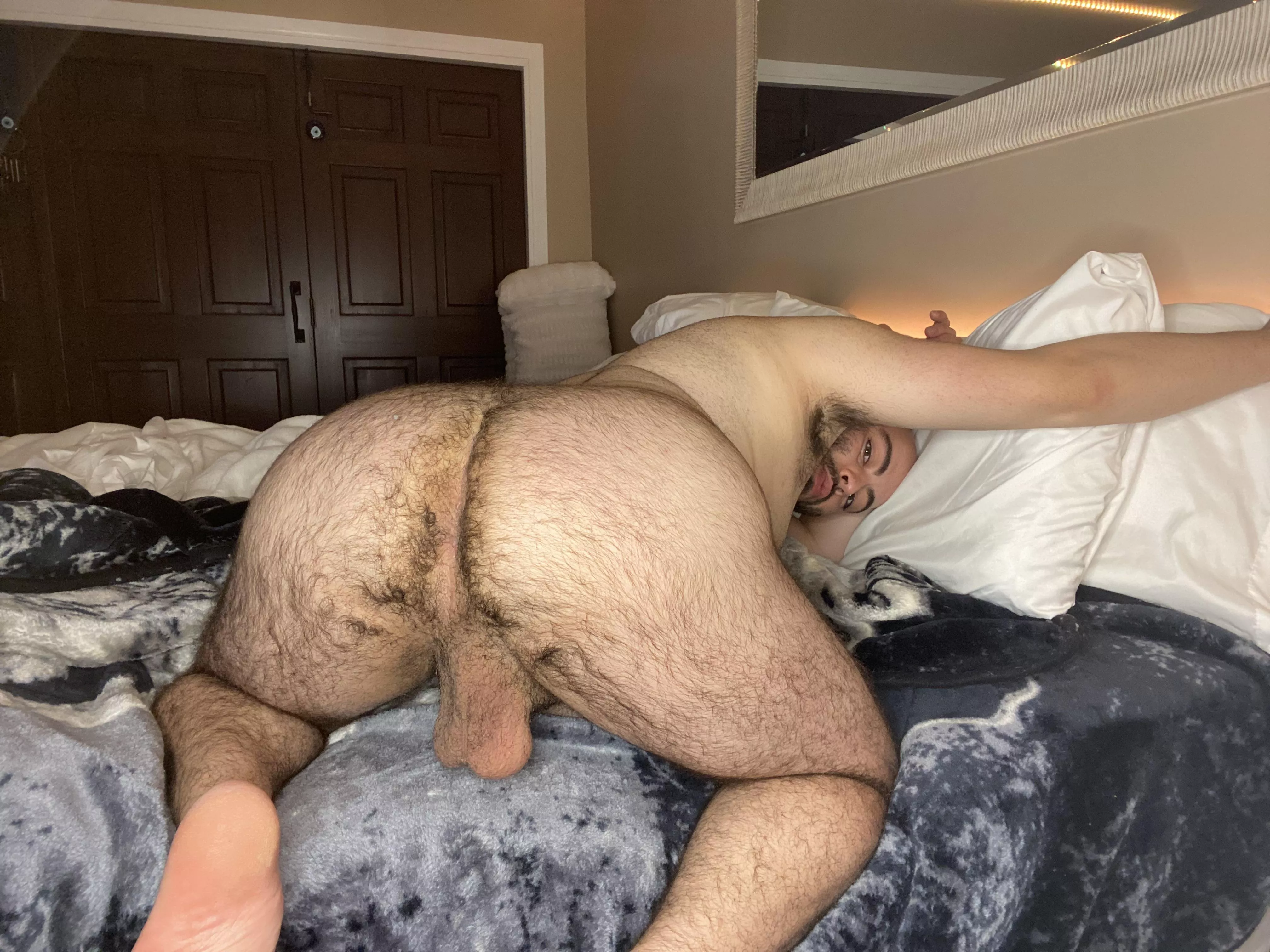 Fuck my hairy ass posted by dannywest310