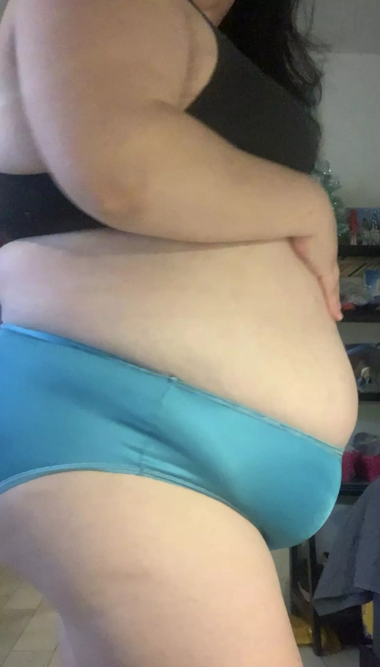 Full belly the morning after a late night whataburger stuffing posted by Sweetjordee