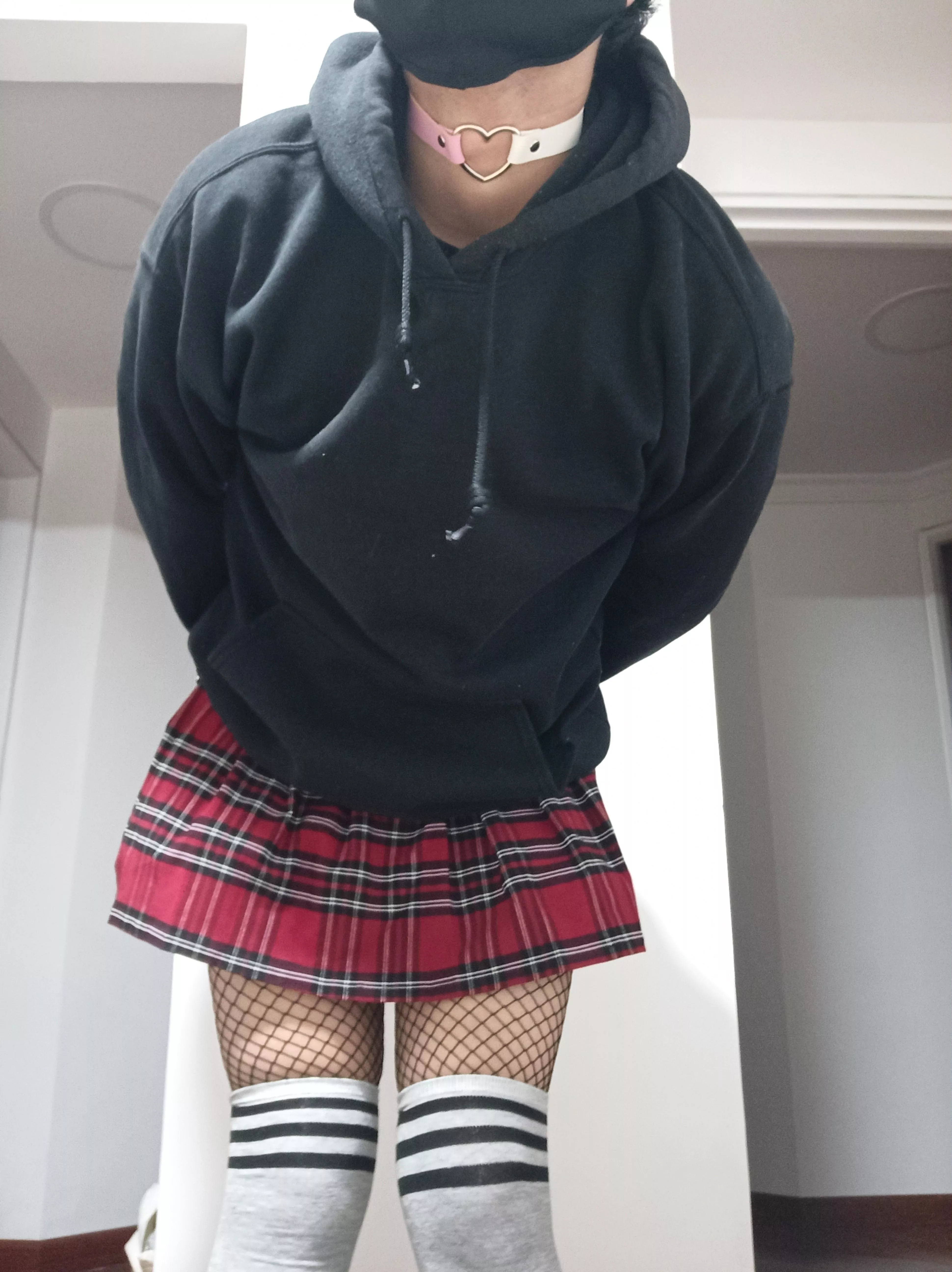 Full femboy outfit is cuuute posted by Odd-Specific-9073