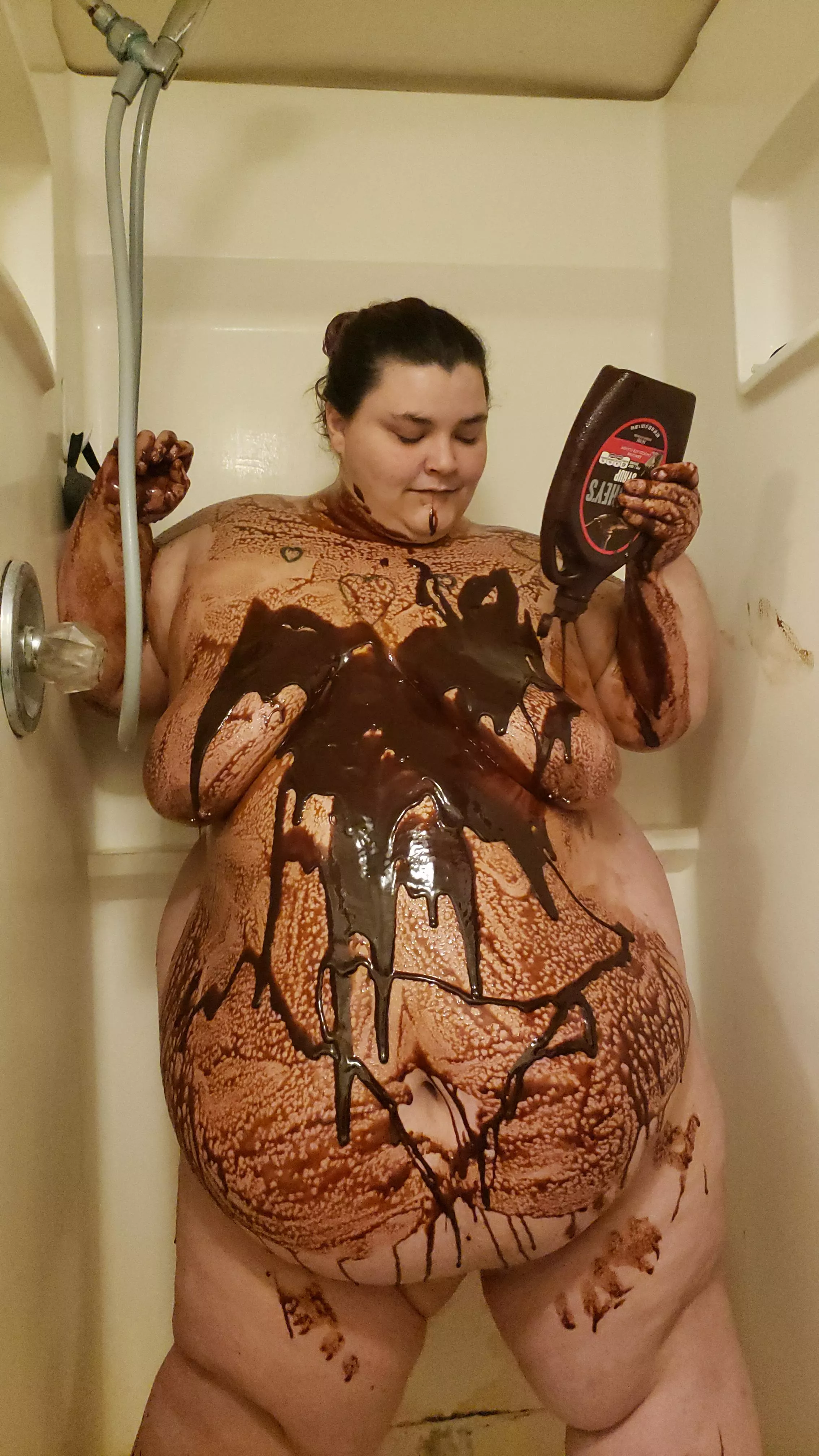 fun with chocolate! posted by ssbbwpiggy1