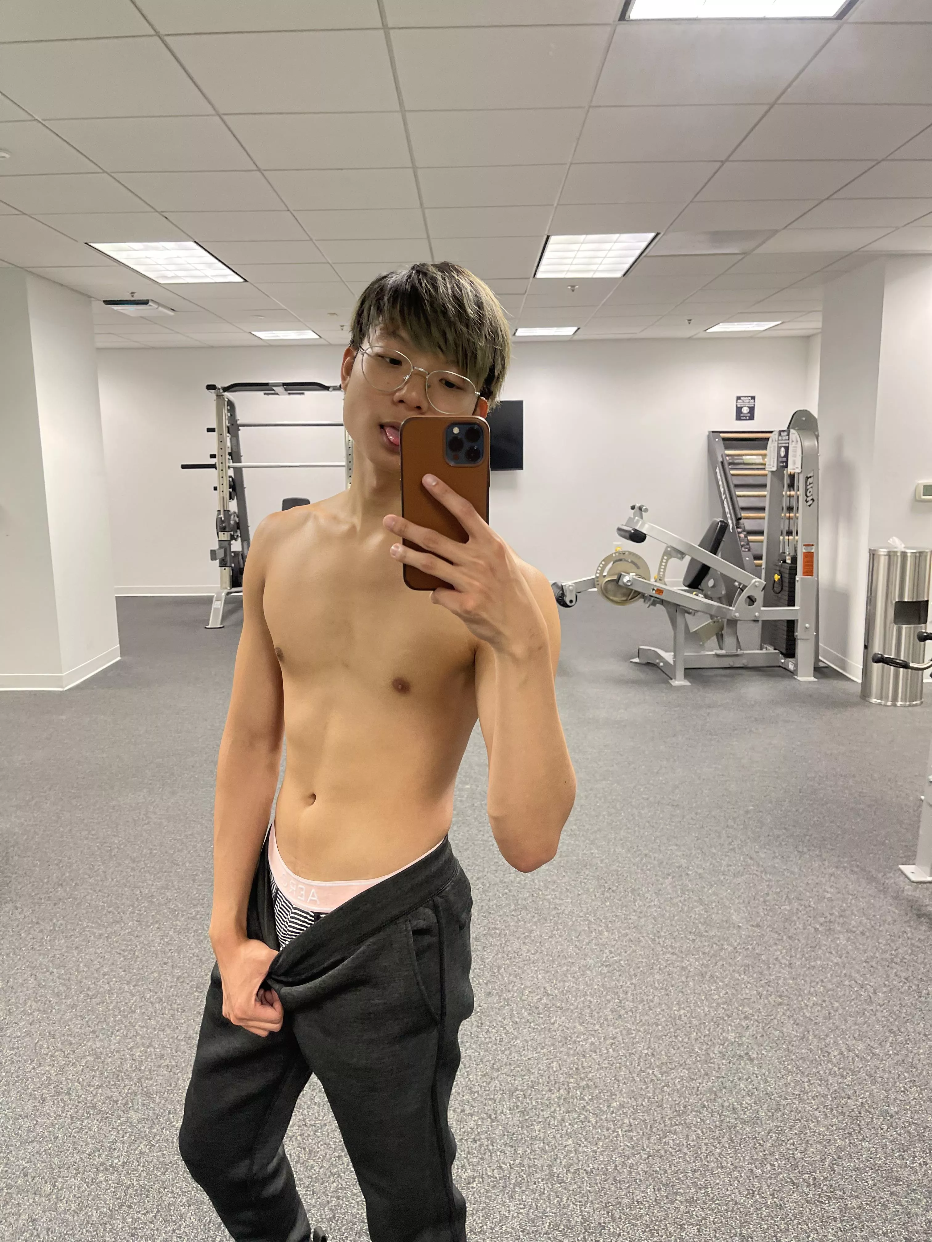 Gaymers gotta work out too posted by Sexy_Kaicho_