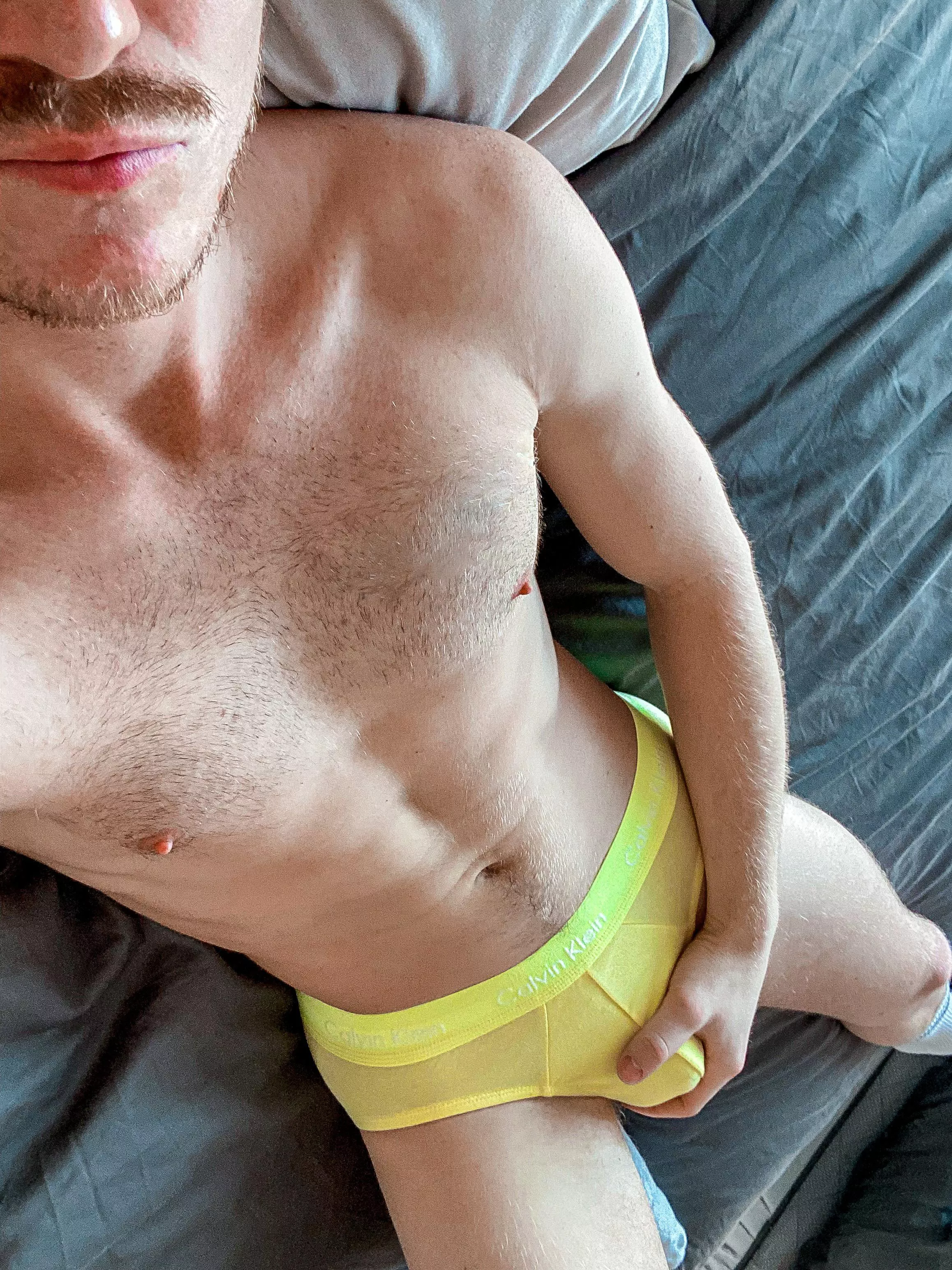 Get handful of this bulge posted by TheNickTaylor