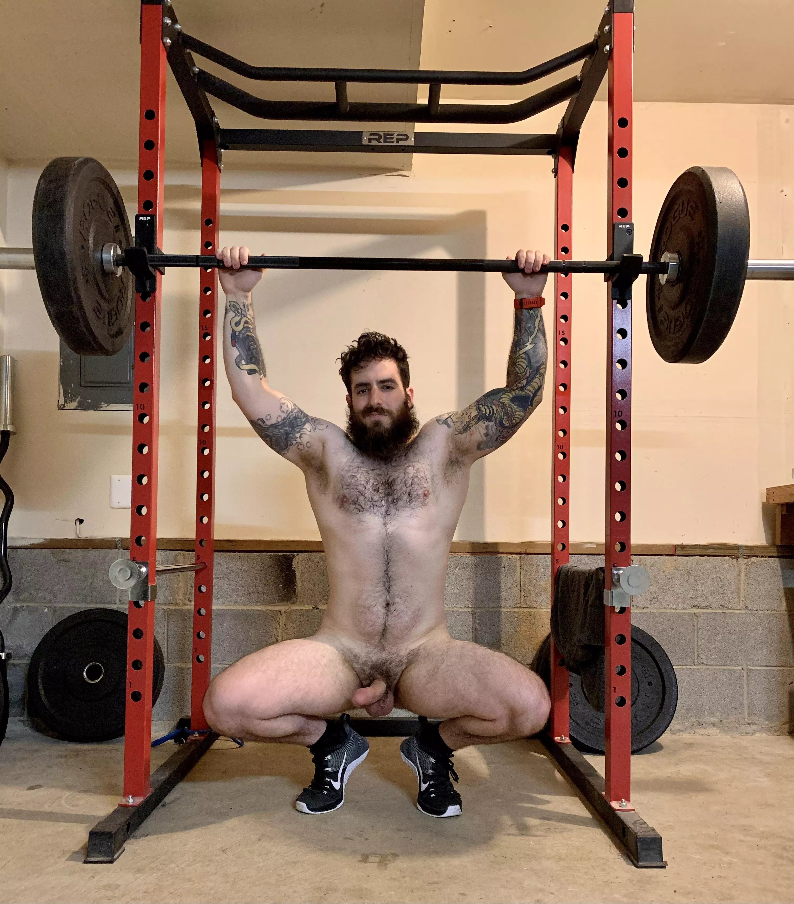 Getting back into the gym after a 2-week vacation, I could use a spot 😏💪🏼 posted by Hairy_buffalo