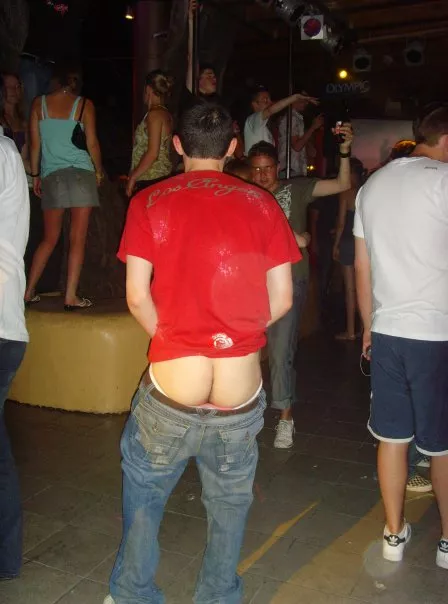 Getting his ass out on the dance floor. posted by Sardonicus83