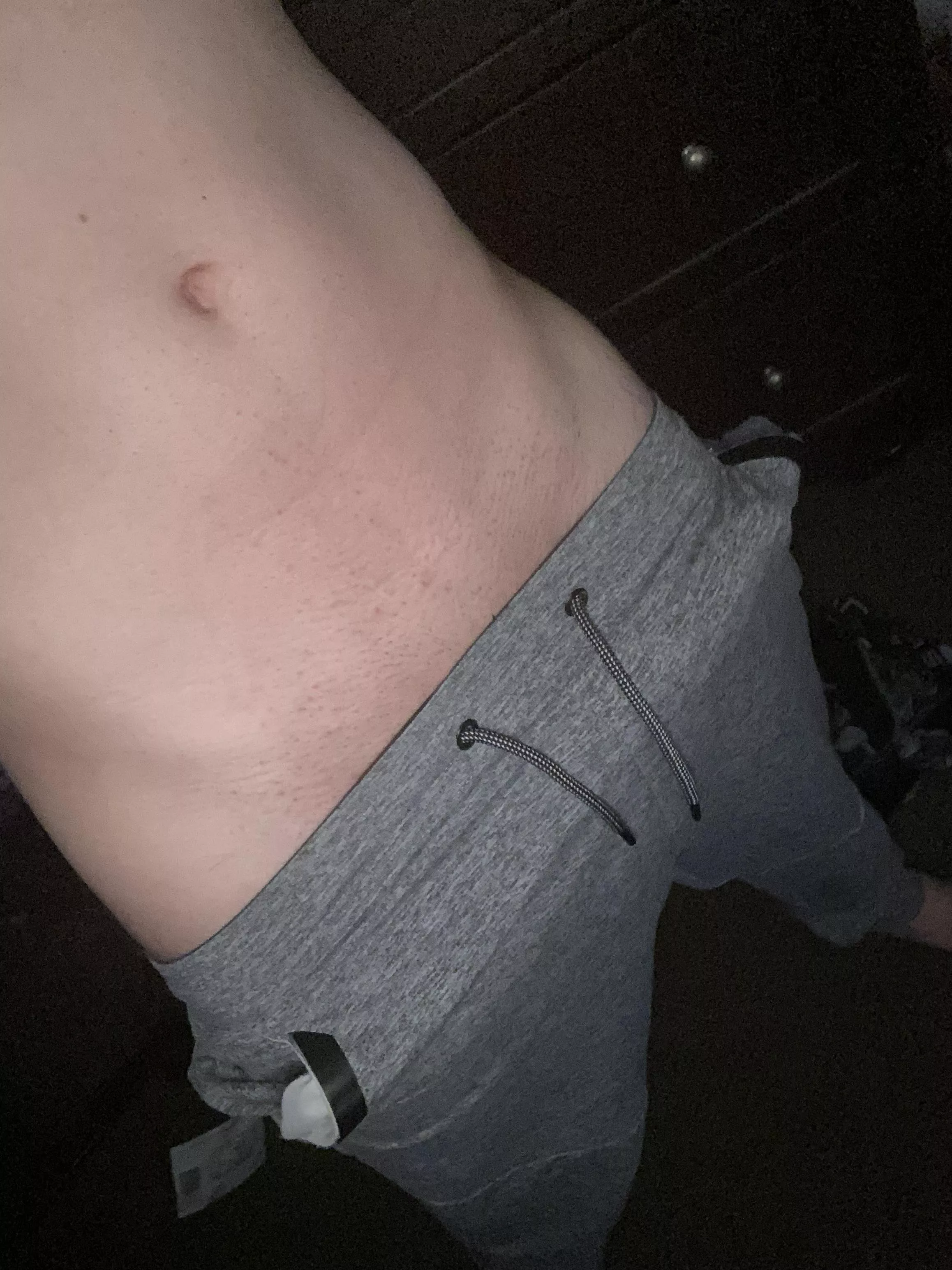 Getting to that time in the year to always wear grey sweats ðŸ˜ but think you need to pull them down instead posted by s3xytiger