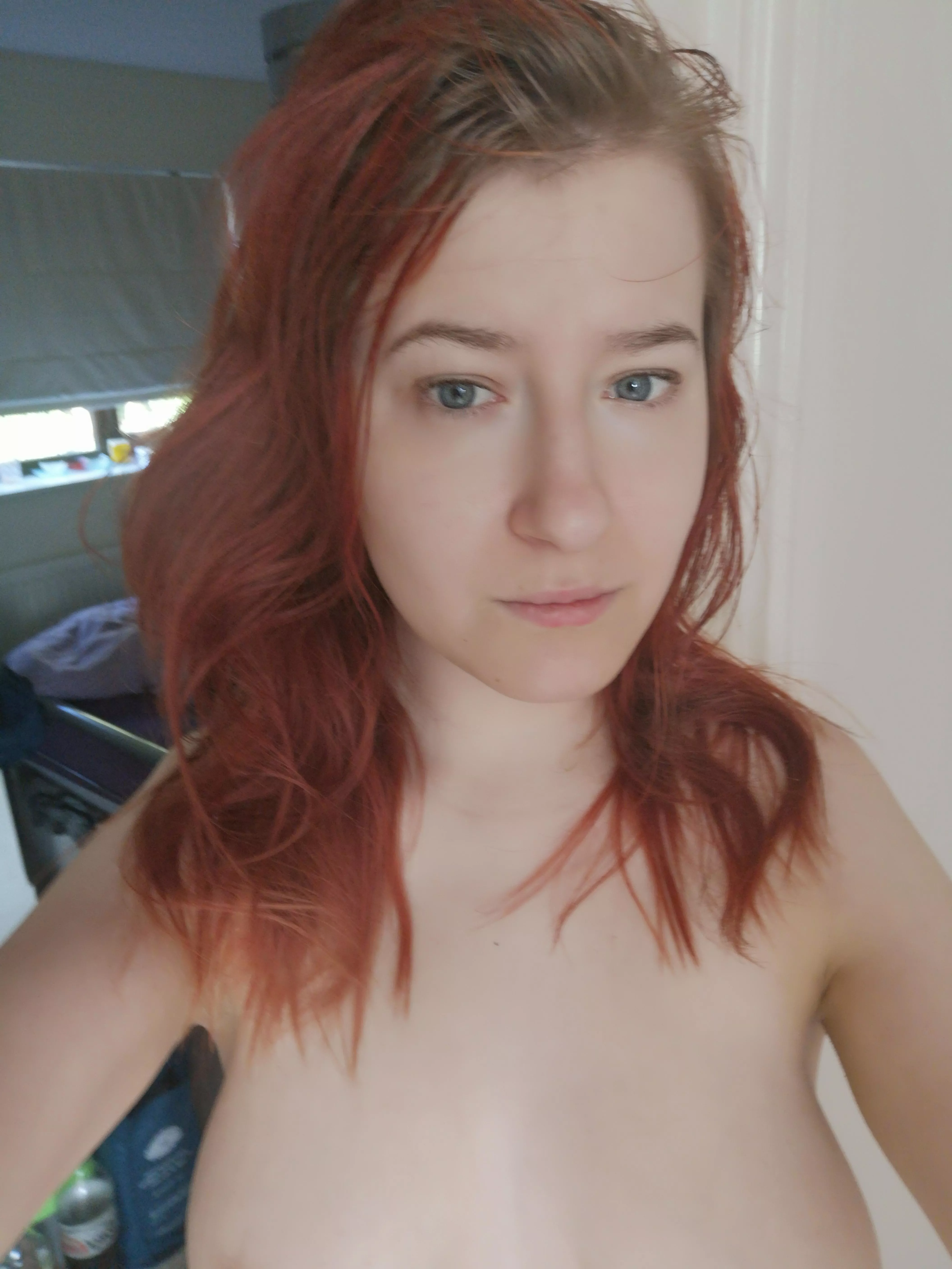 Going without a (f)ace of makeup today posted by schwarz_infernus