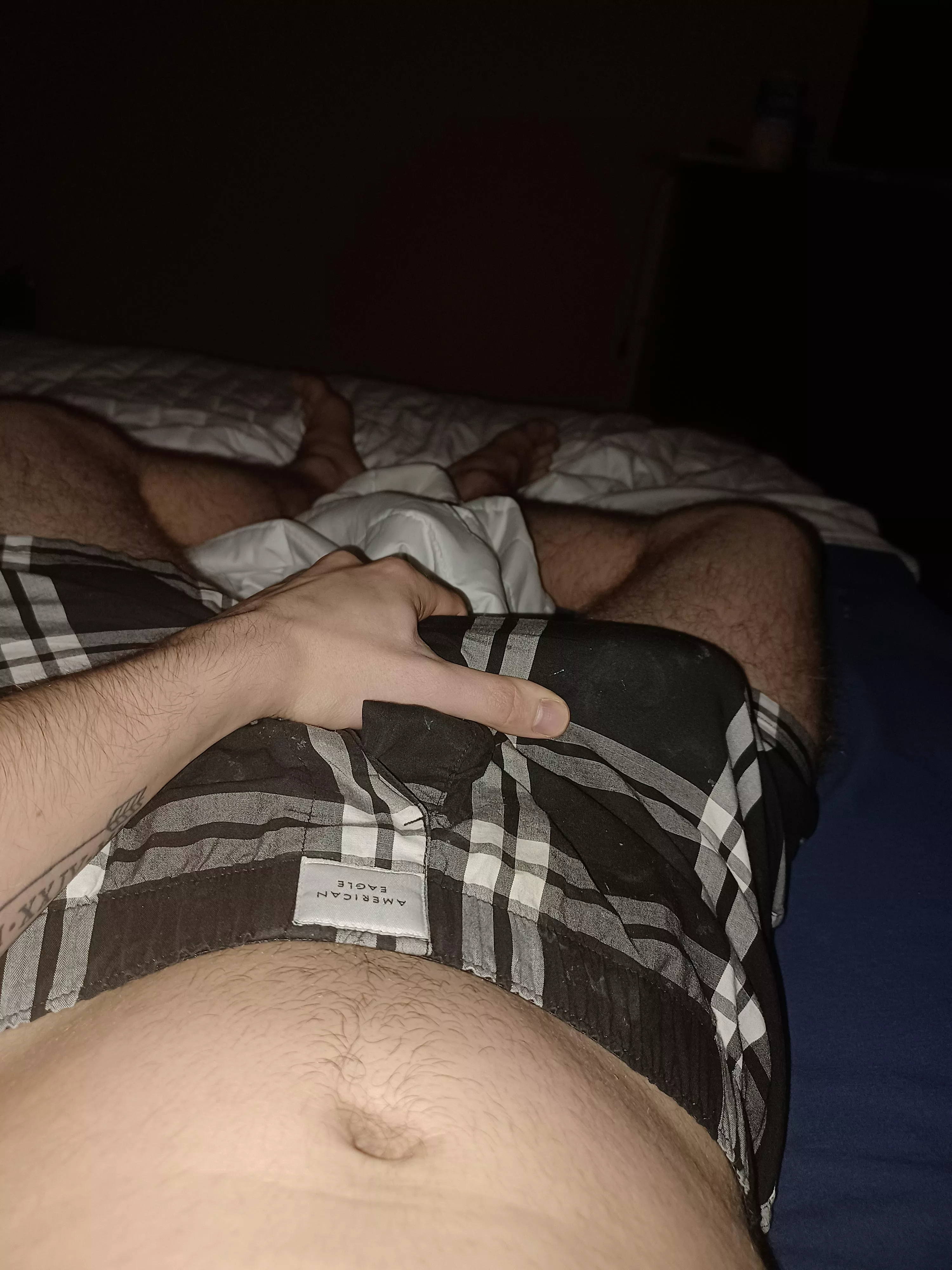 Gonna edge till 1. Who wants to cum with me? posted by RussiazGayBoi